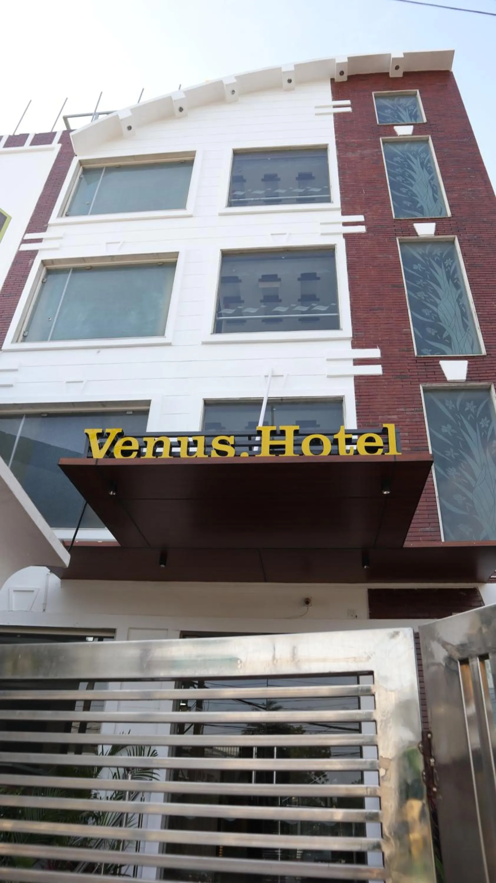VENUS.HOTEL