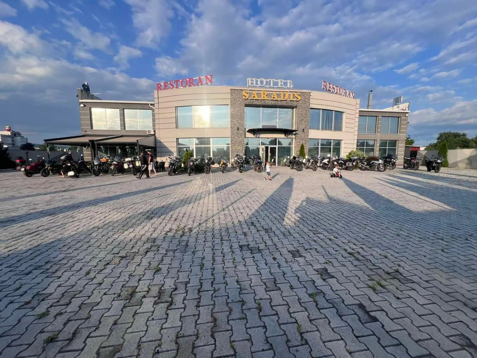 Property building in Hotel Saradis