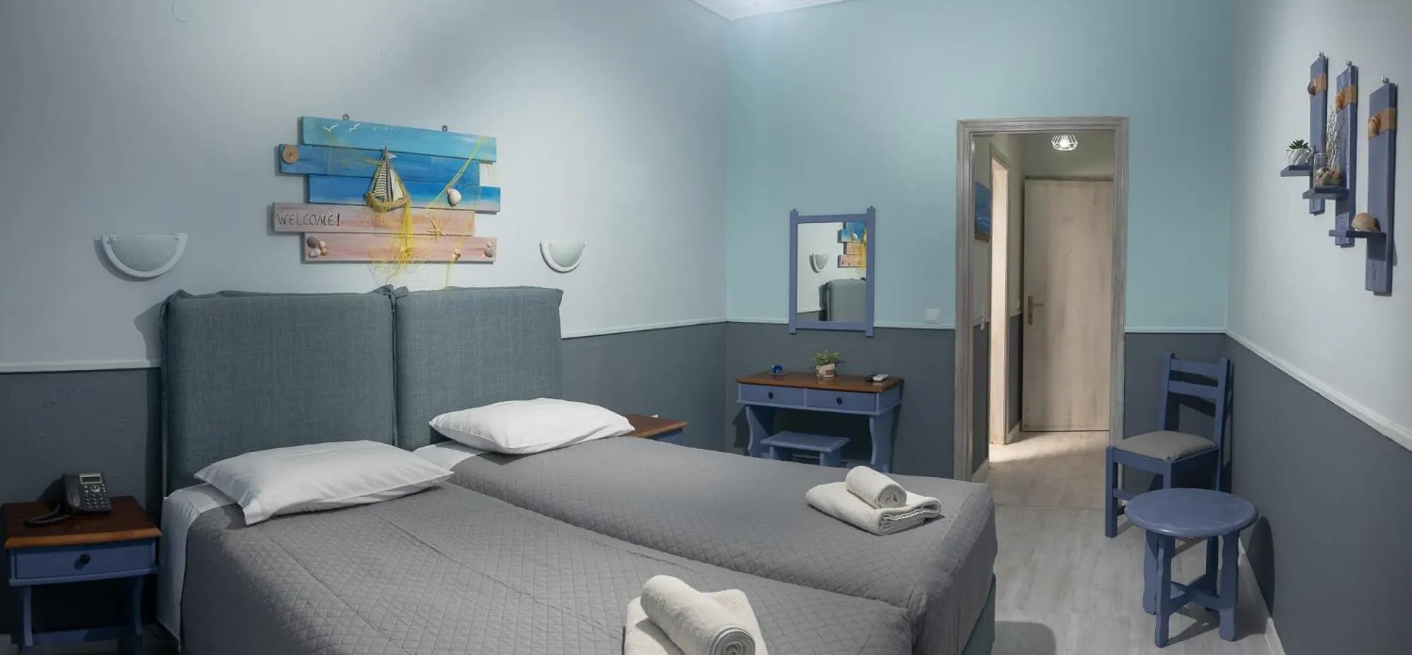 towels, Bed in To Kyma