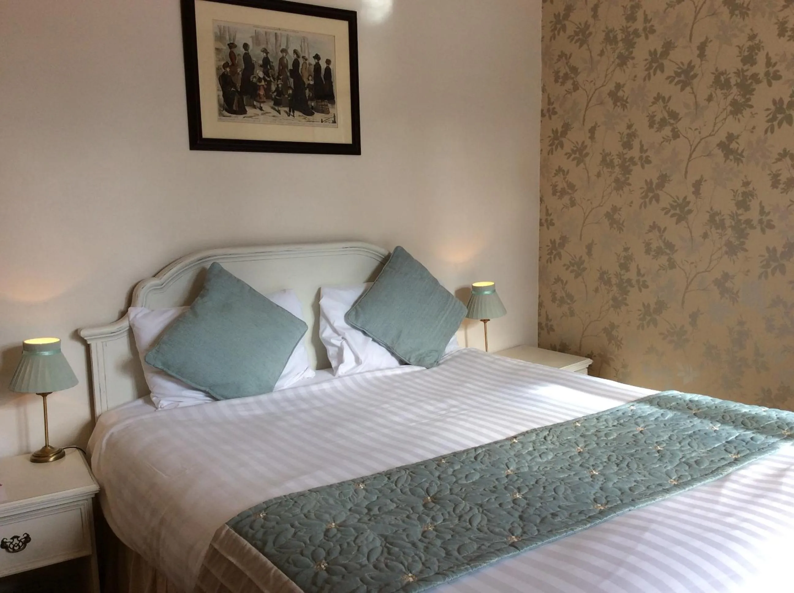 Bedroom, Bed in Bedford Hotel