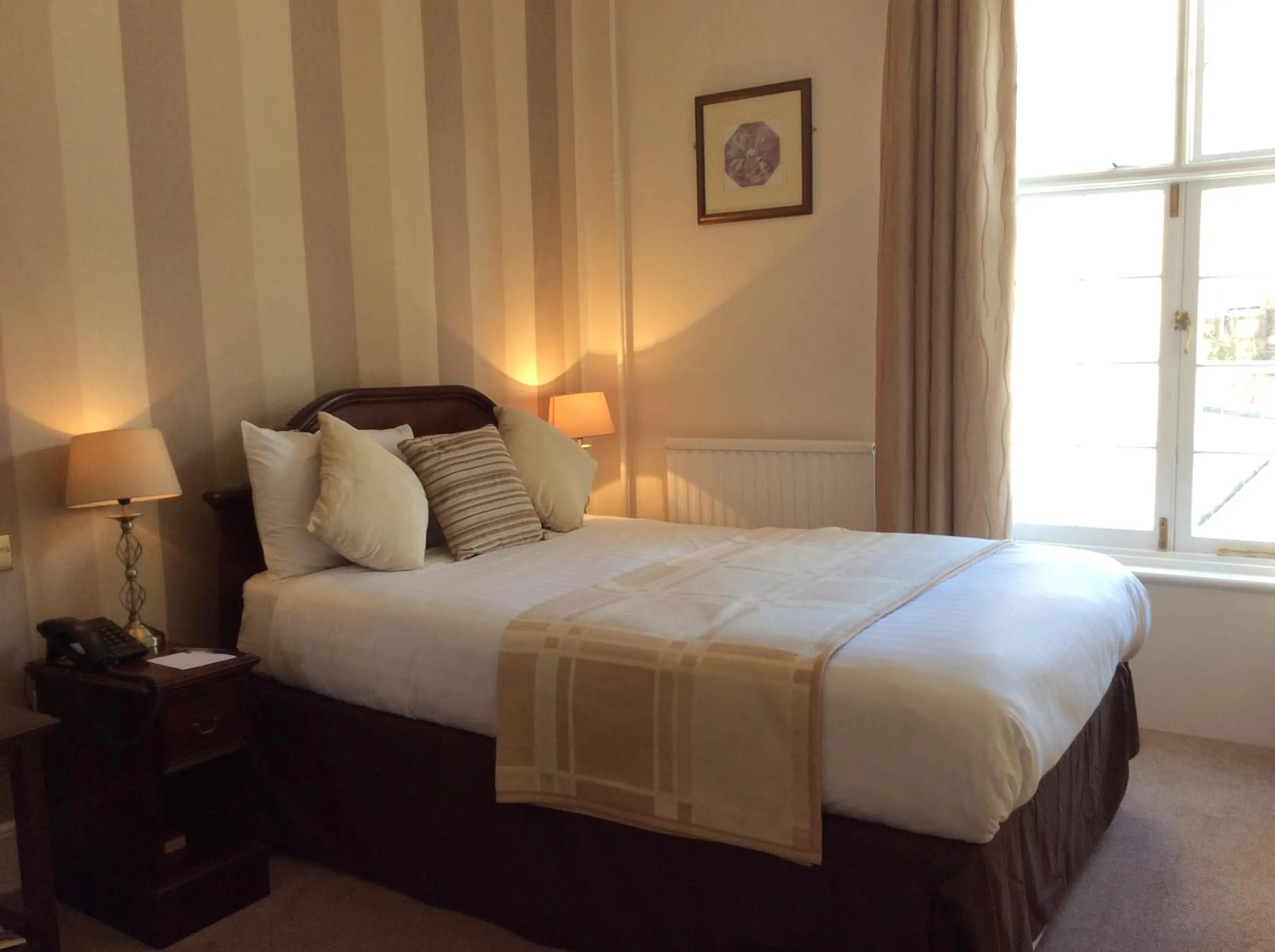 Bedroom, Bed in Bedford Hotel