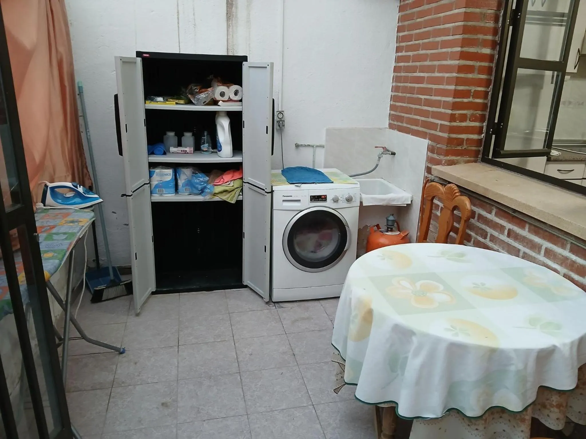 laundry in Private Double Room Toledo