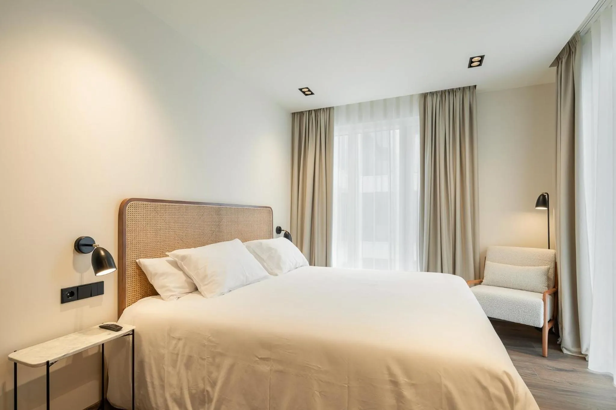 Photo of the whole room, Bed in Sercotel EsteOeste