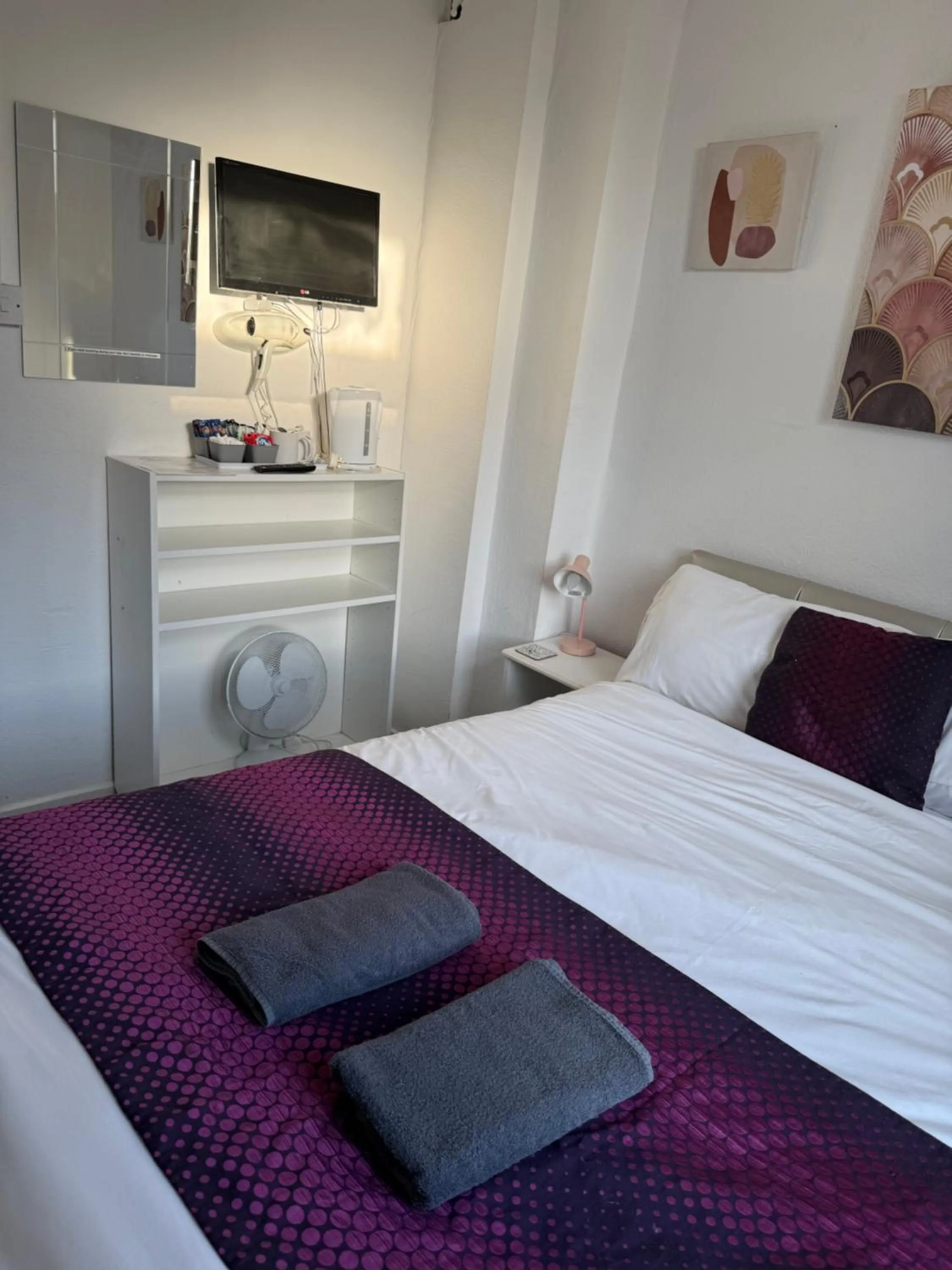 Bed in The Hotel And Bar Blackpool