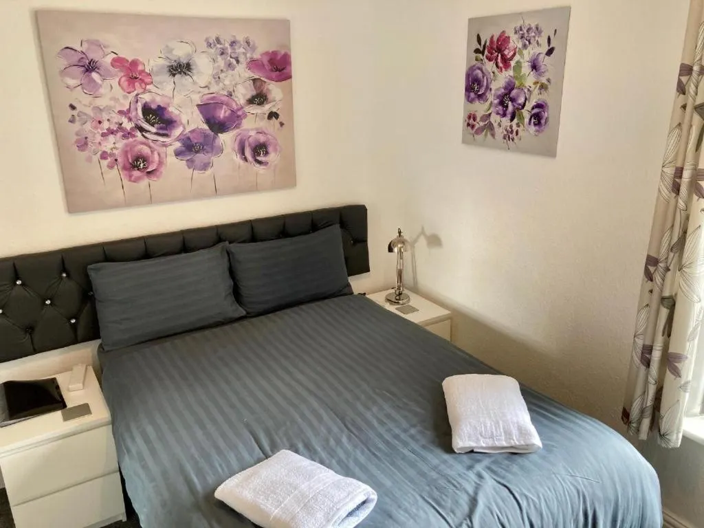 Bed in The Hotel And Bar Blackpool