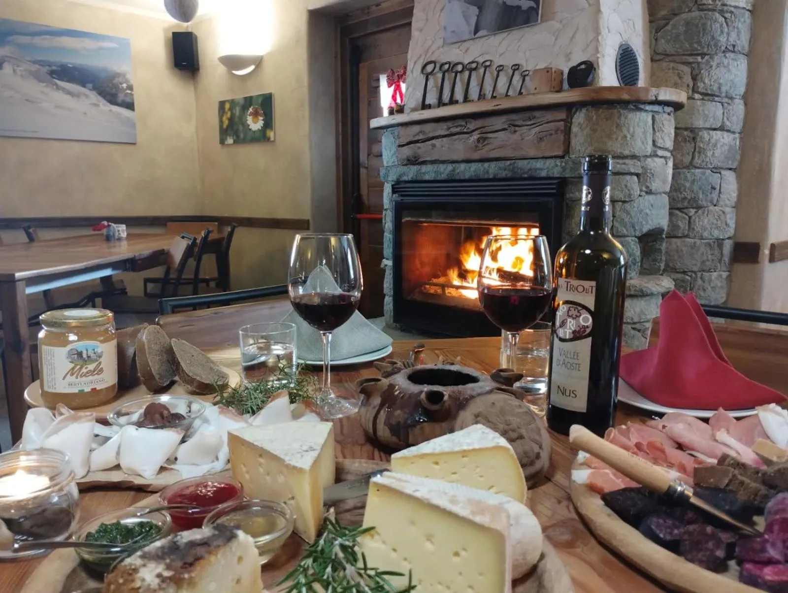 Dining area in Alpe Rebelle