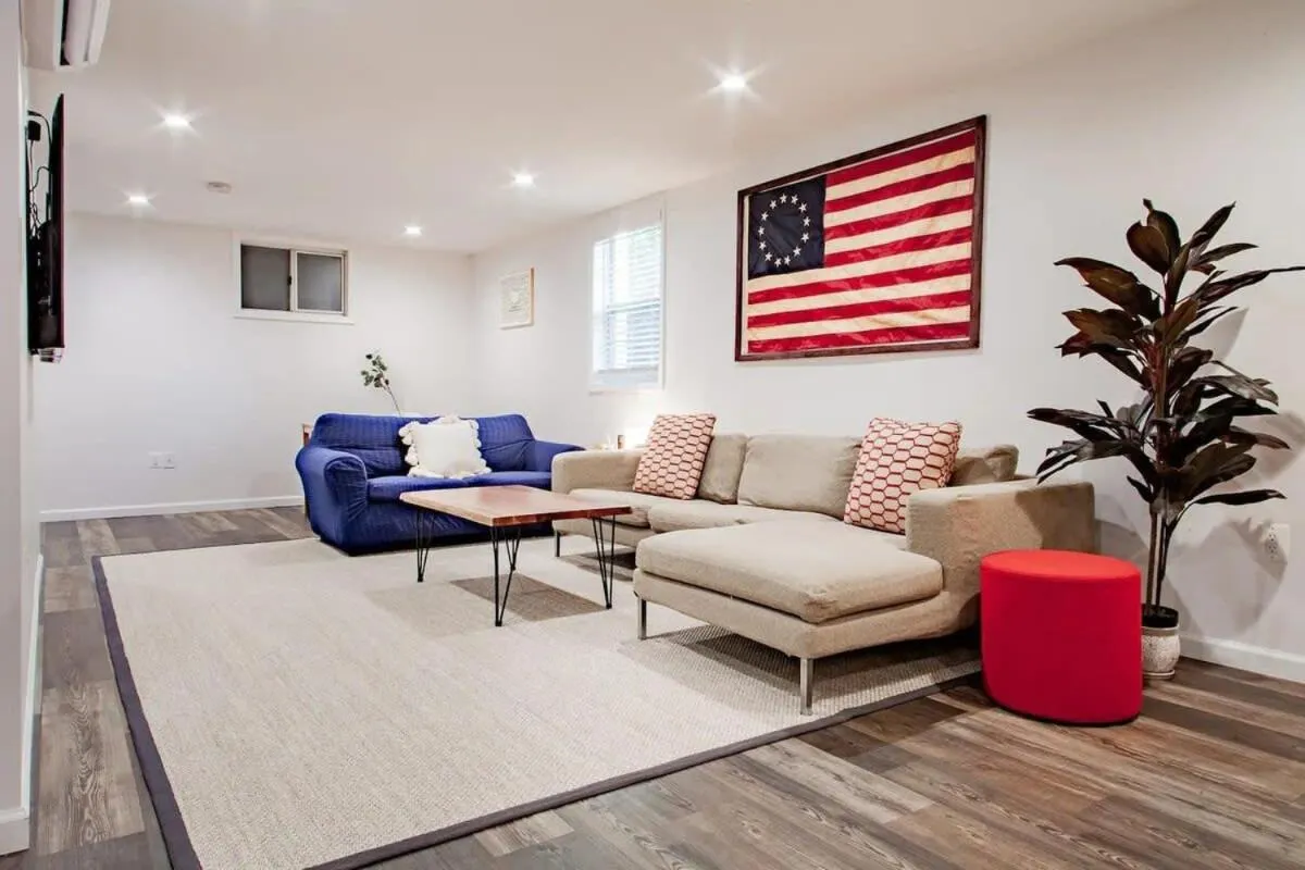 Fantastic Falls Church HomeBase for DC area travel