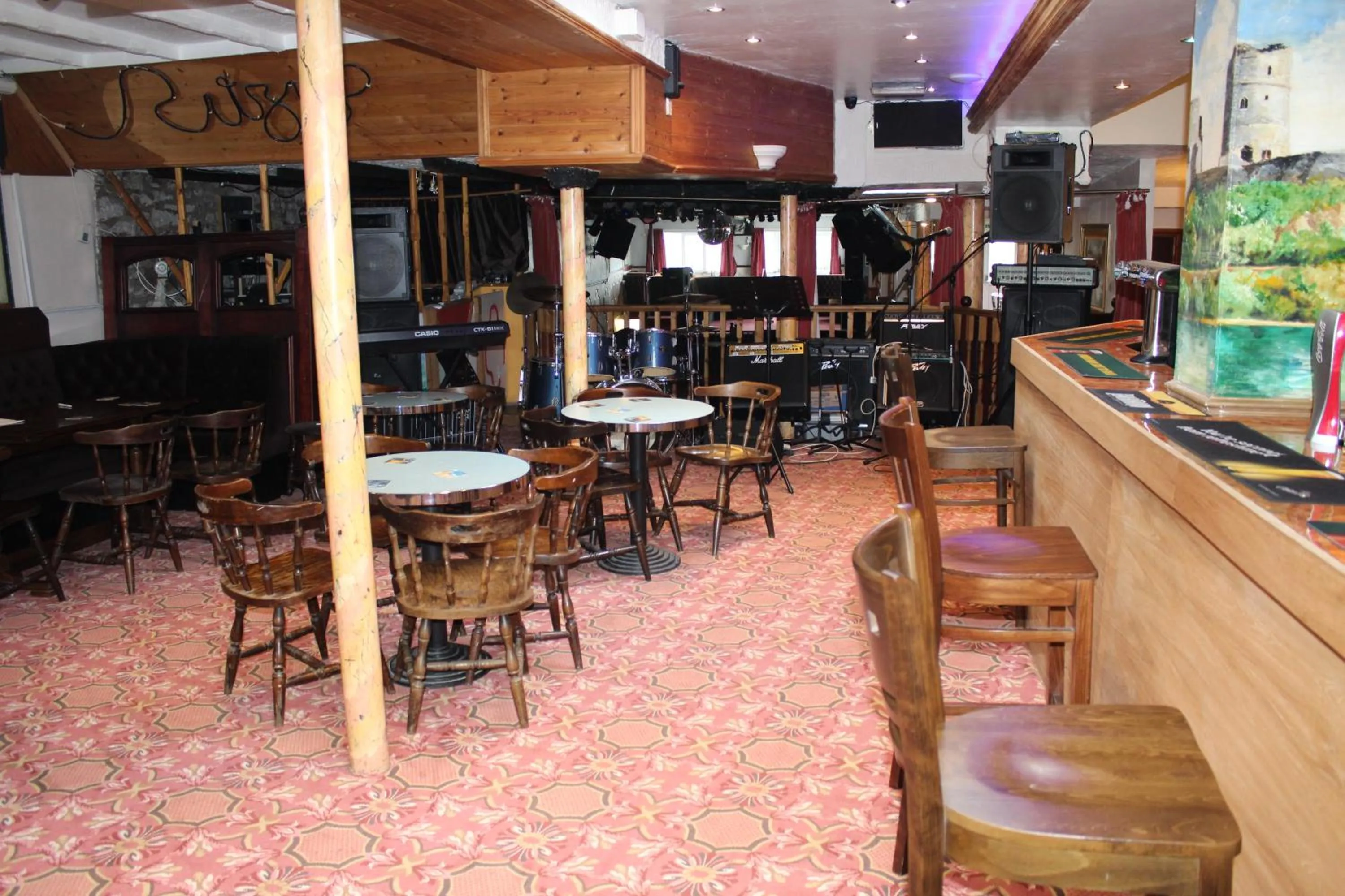 Lounge or bar in Middlegate Hotel
