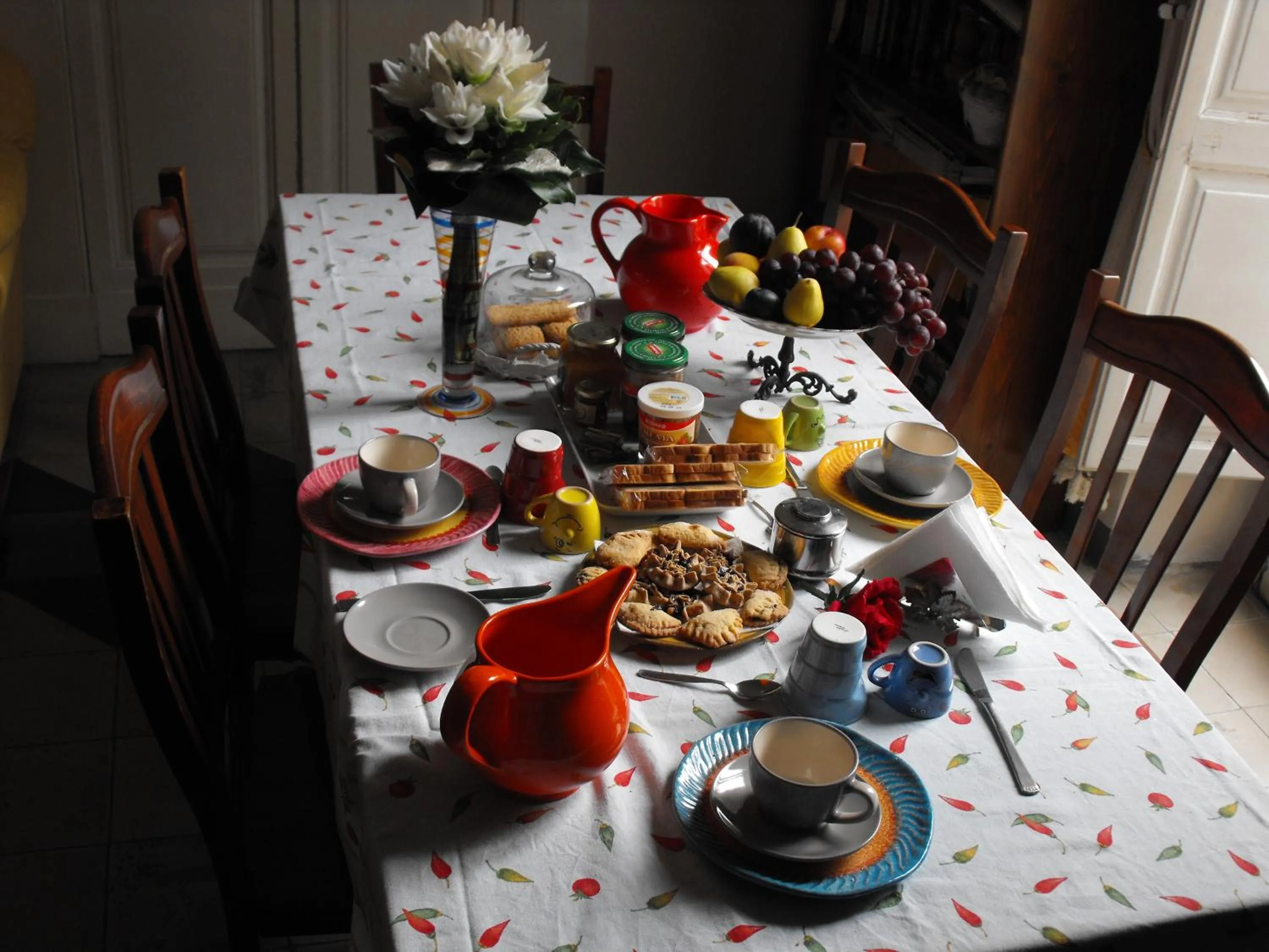 Communal lounge/ TV room in Palazzo Osanna