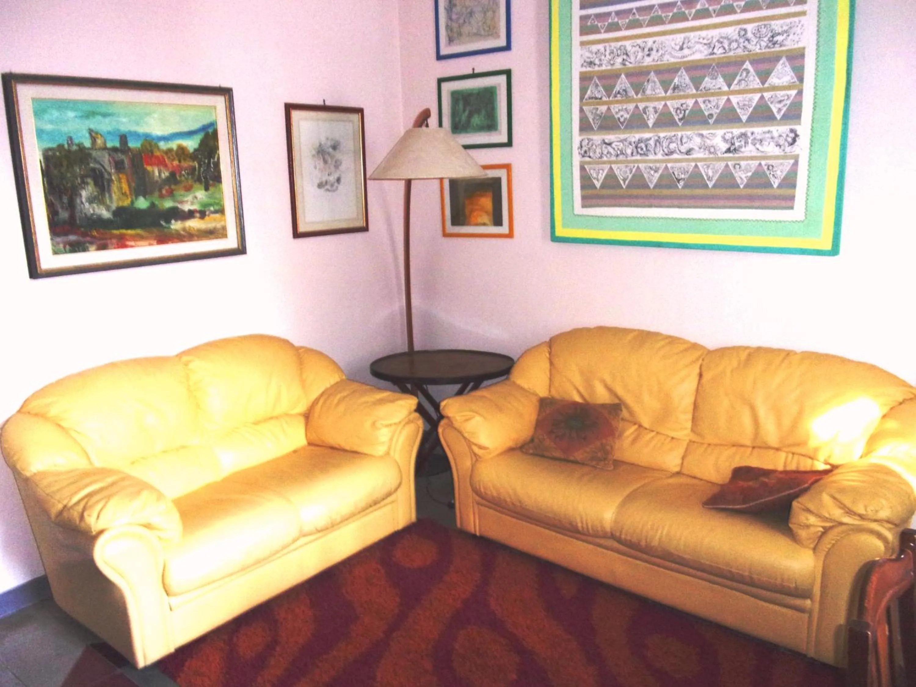 Living room in Palazzo Osanna