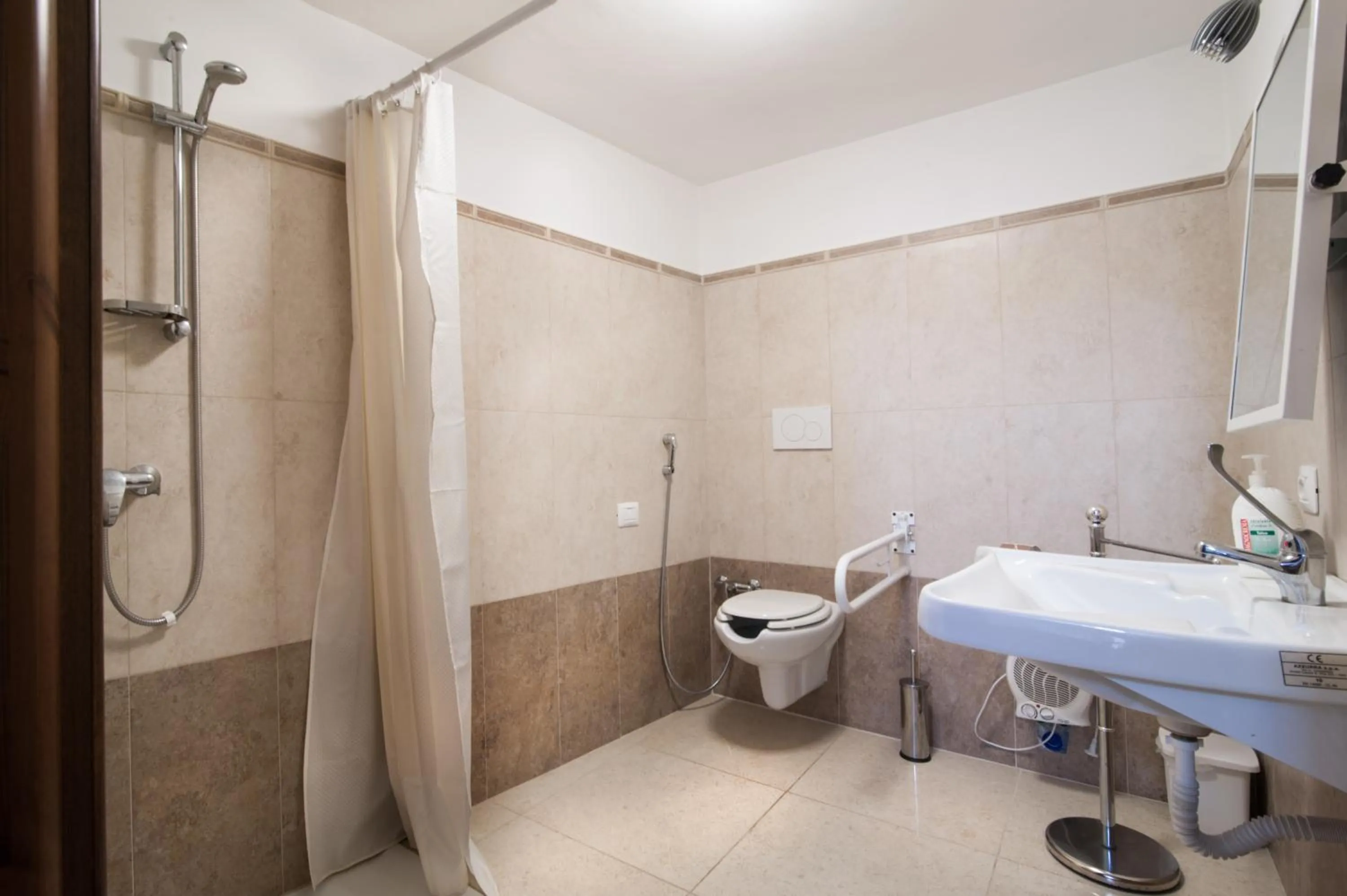 Bathroom in Palazzo Osanna