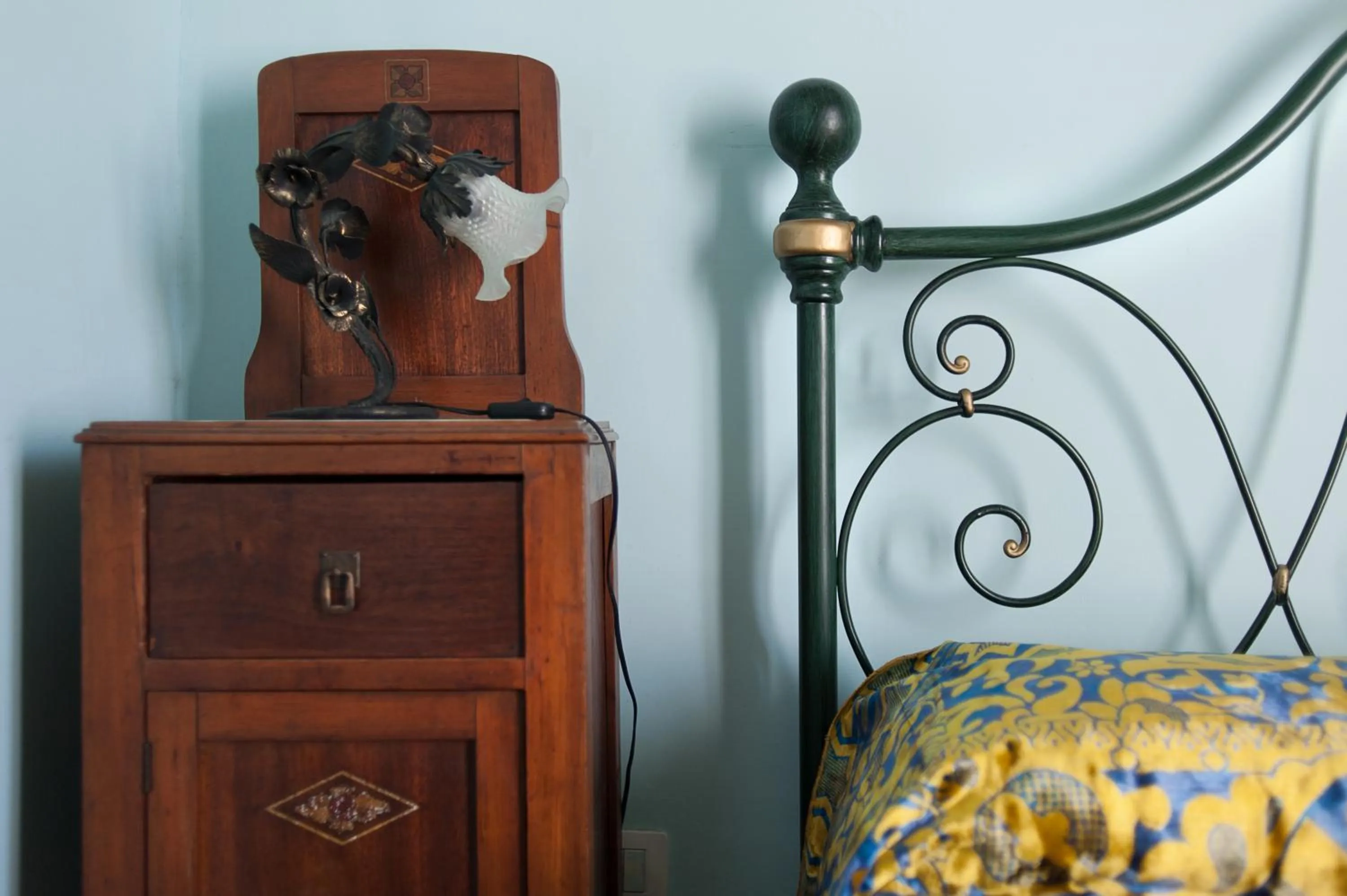 Decorative detail, Bed in Palazzo Osanna