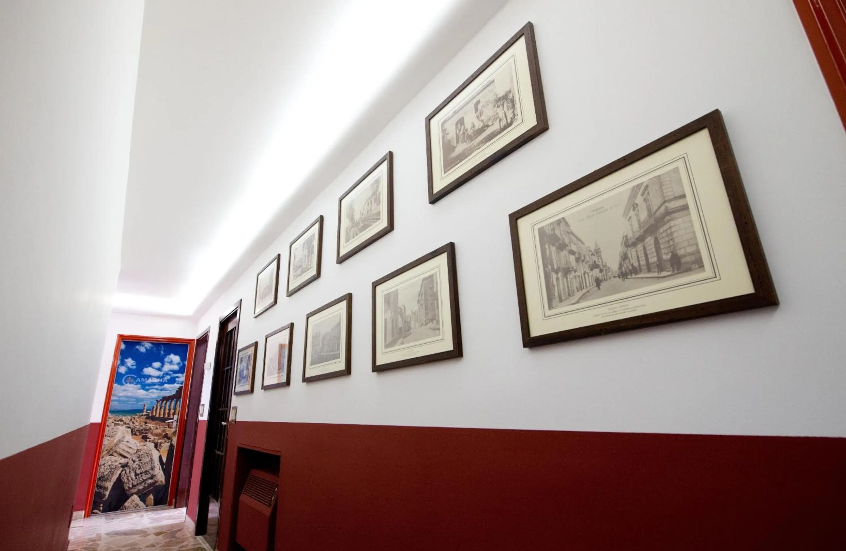 Facade/entrance in Camagna Country House