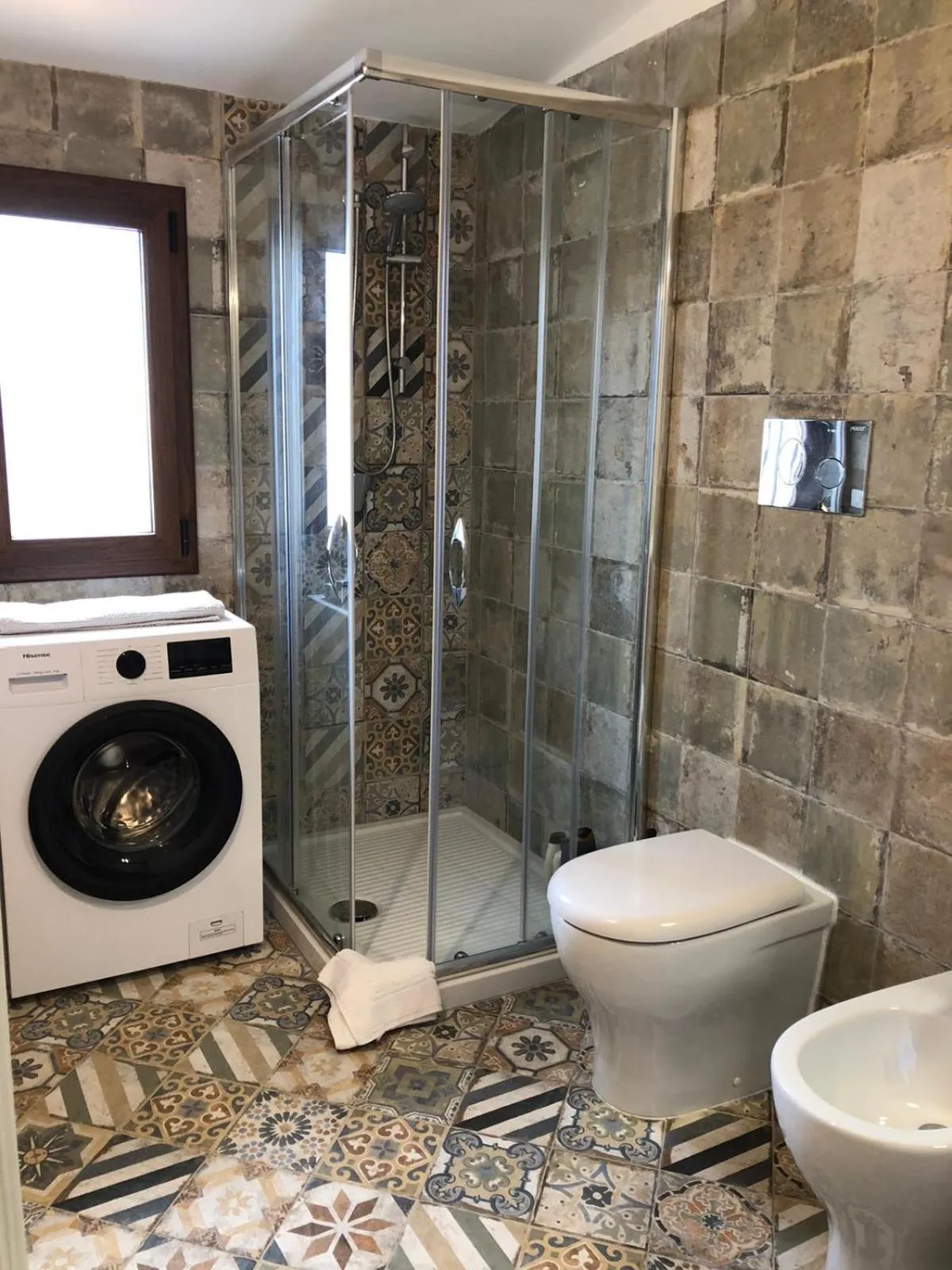 Shower in Camagna Country House