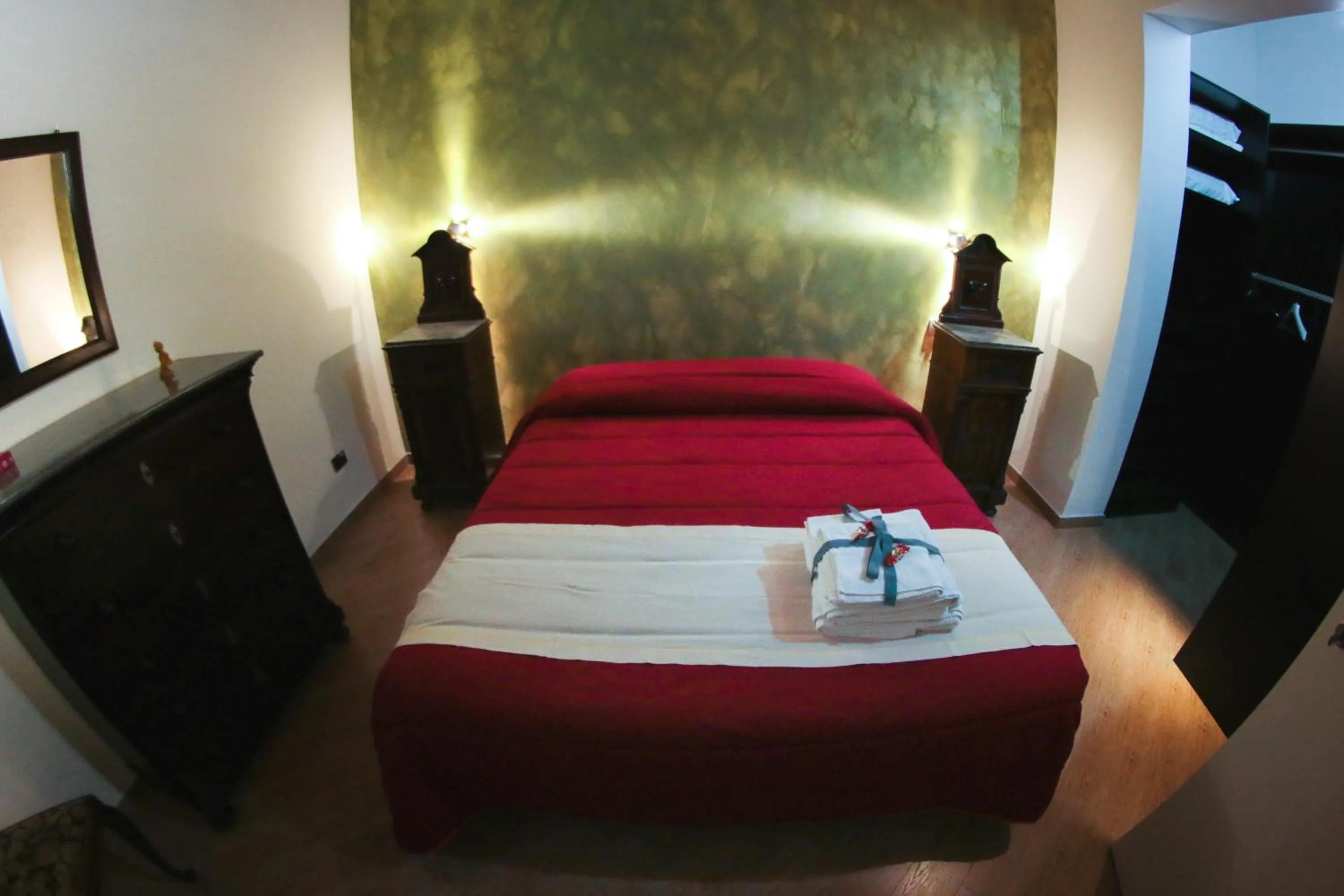 Bedroom, Bed in Camagna Country House