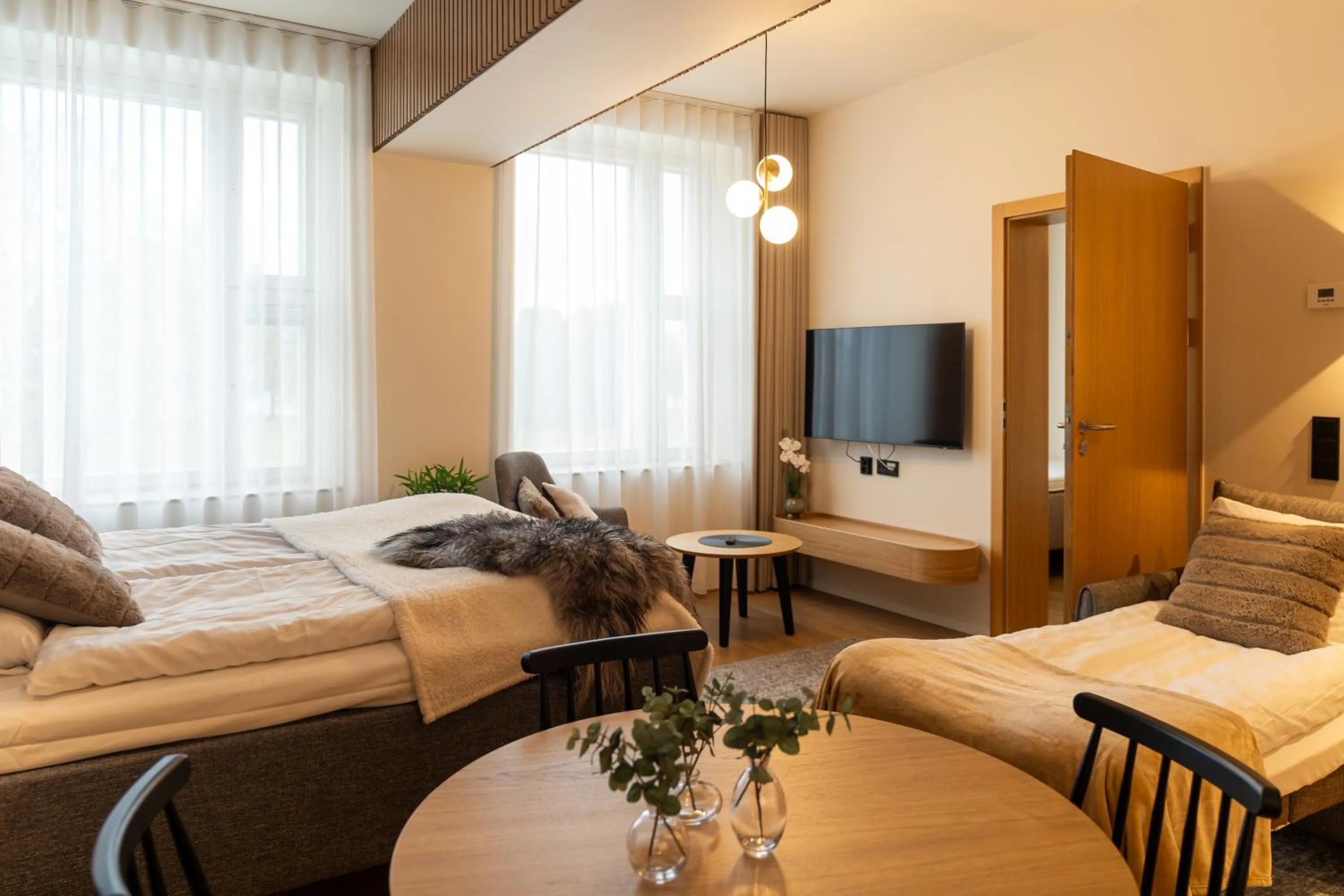 Bed in Postmaster Hotel