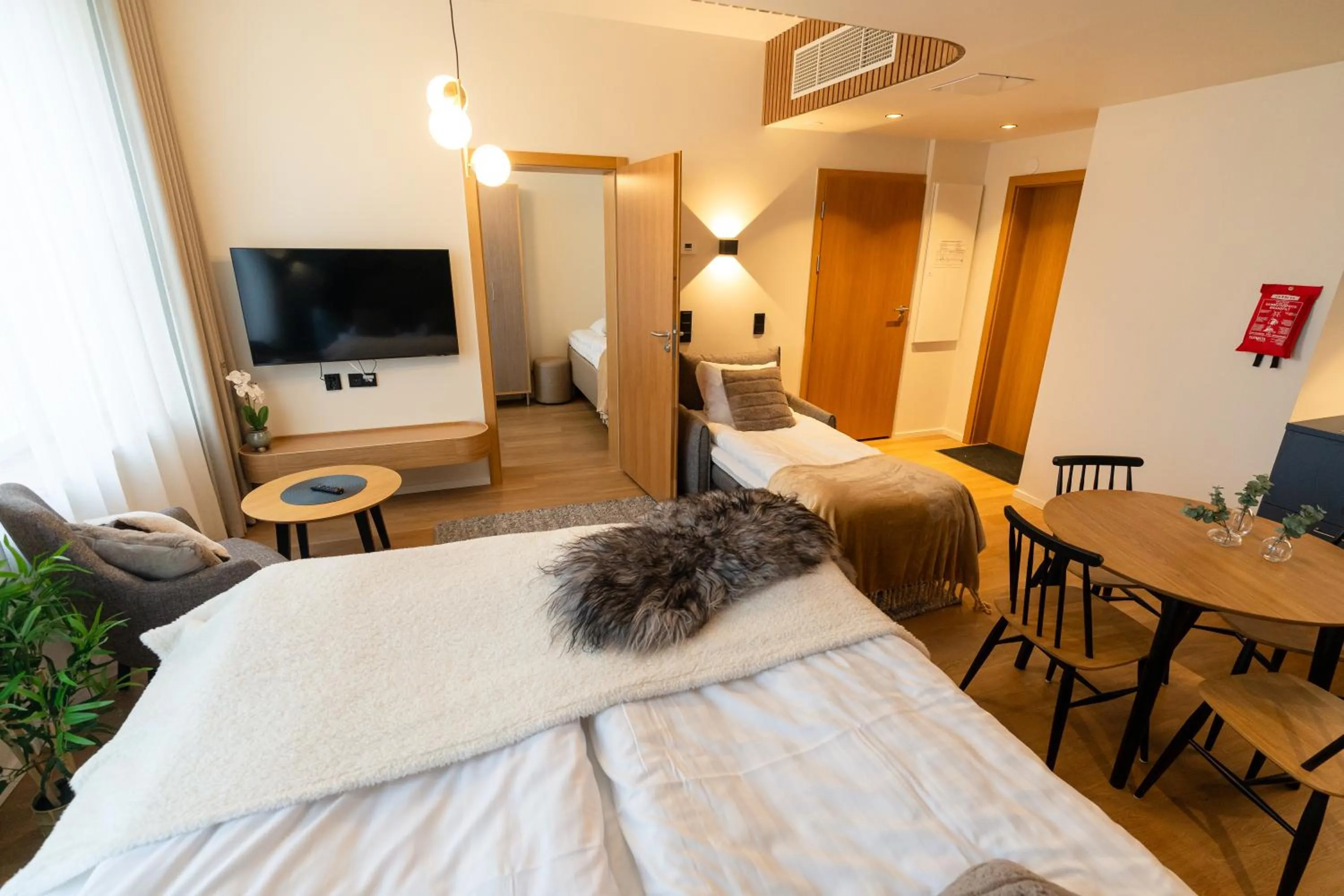 Bed in Postmaster Hotel