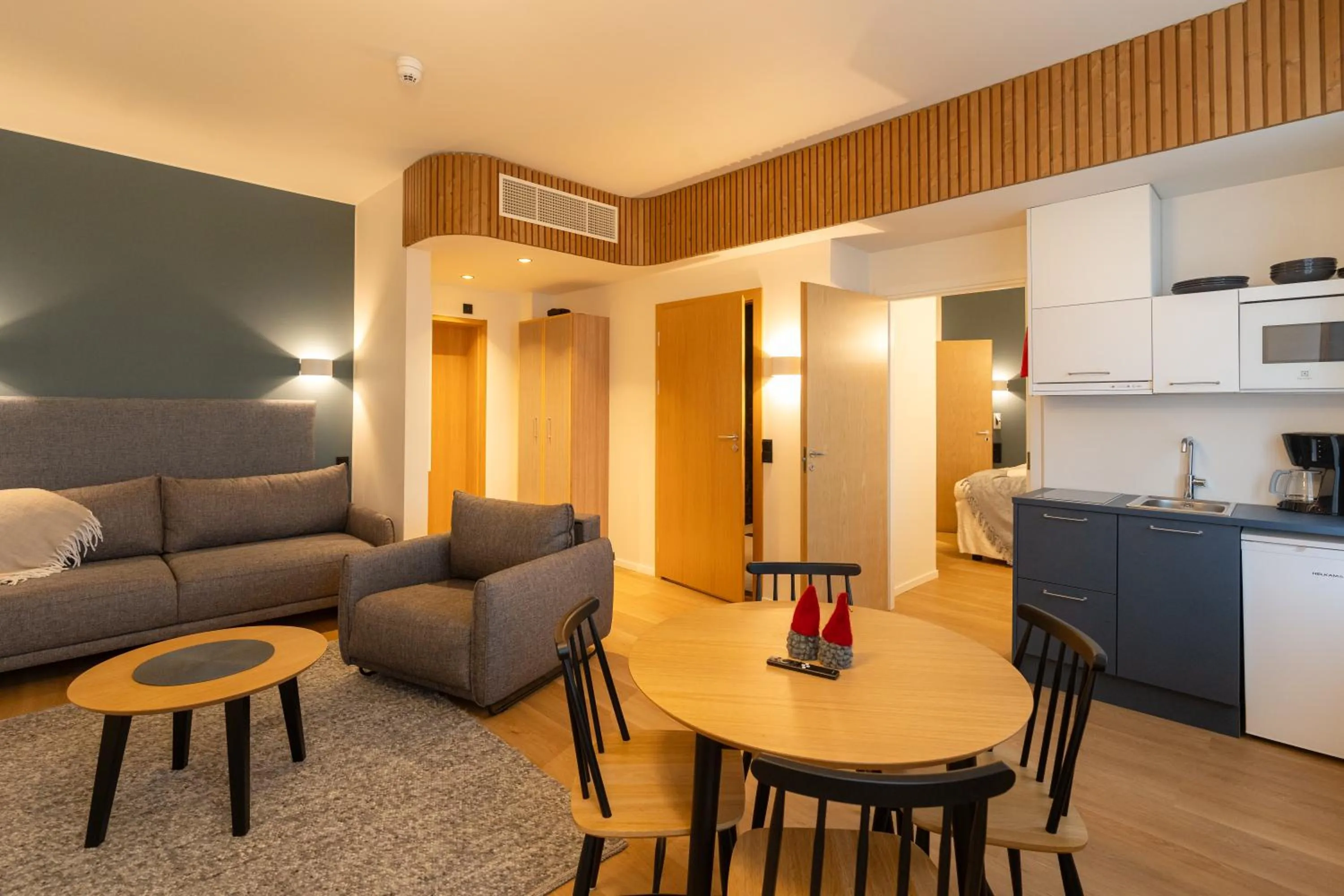 Kitchen or kitchenette in Postmaster Hotel