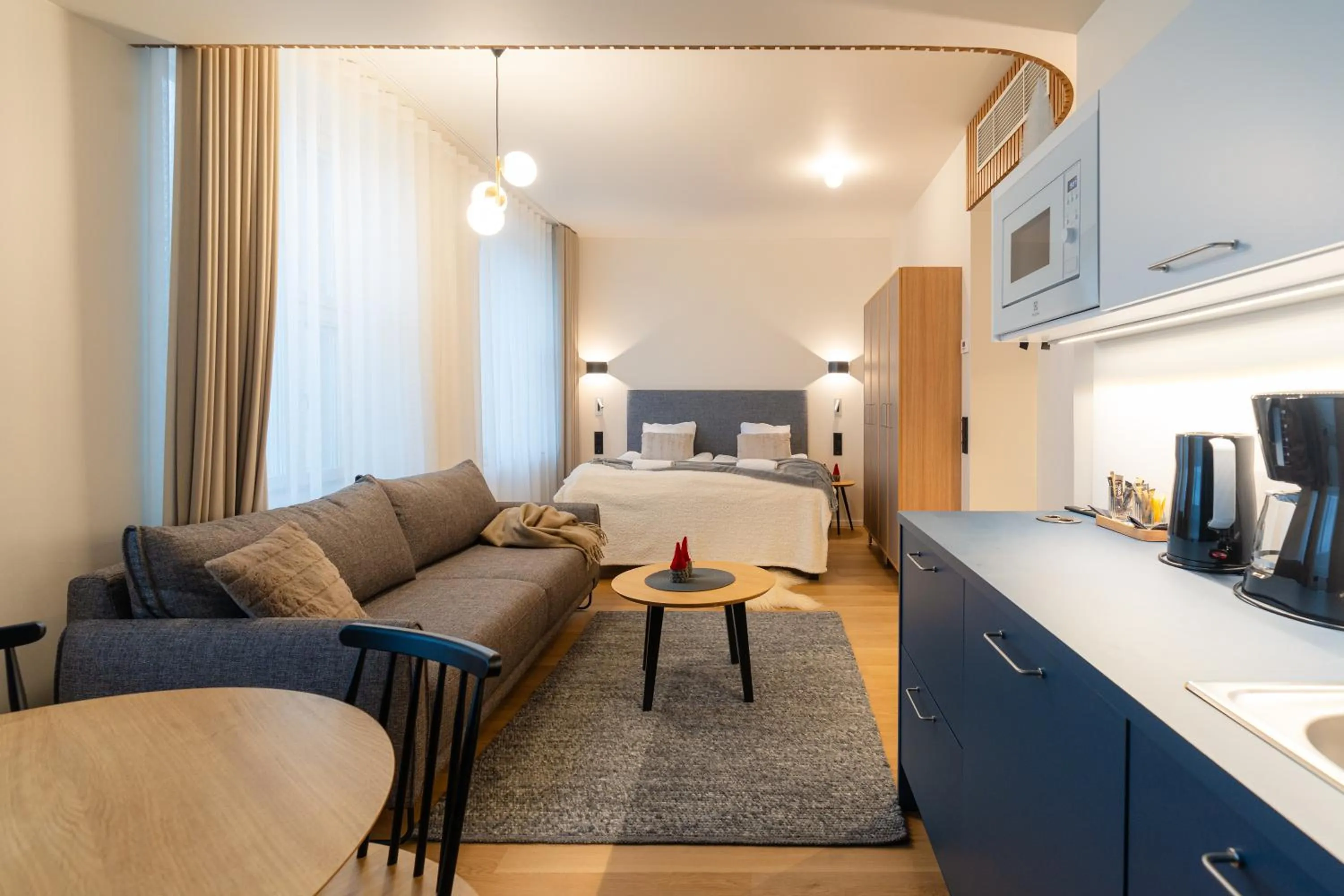 Bed in Postmaster Hotel