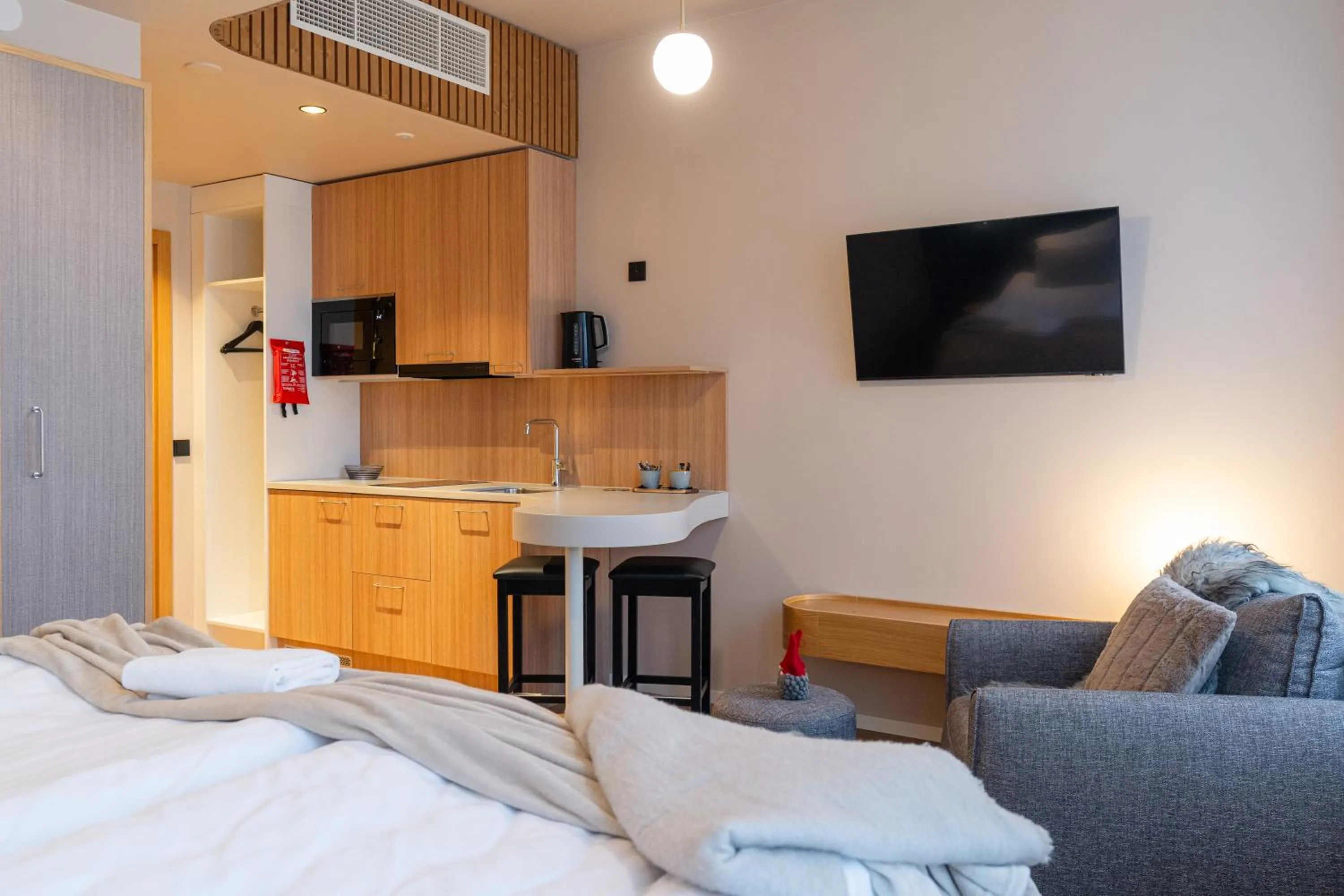 TV and multimedia, Bed in Postmaster Hotel