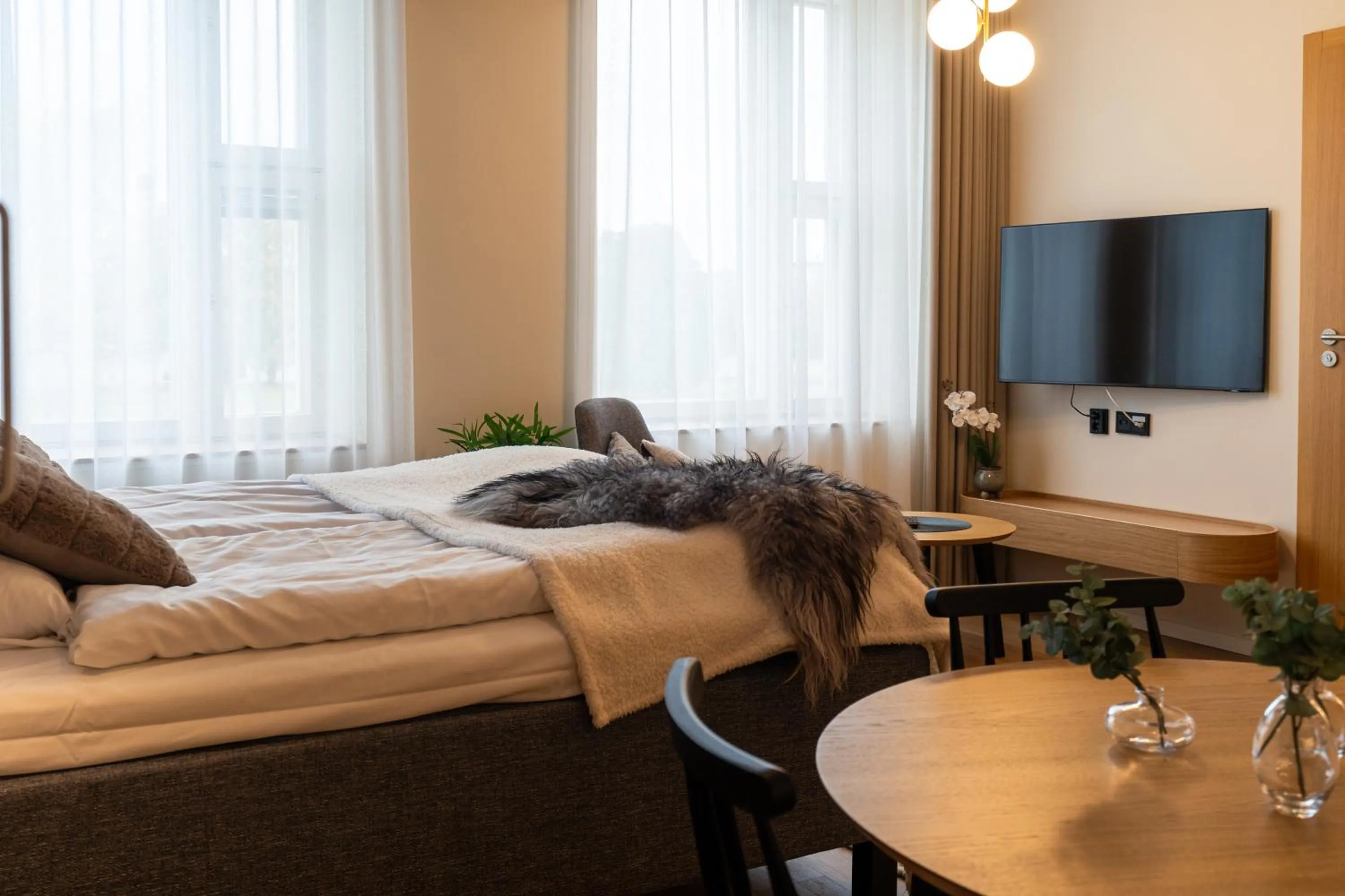 Bed in Postmaster Hotel