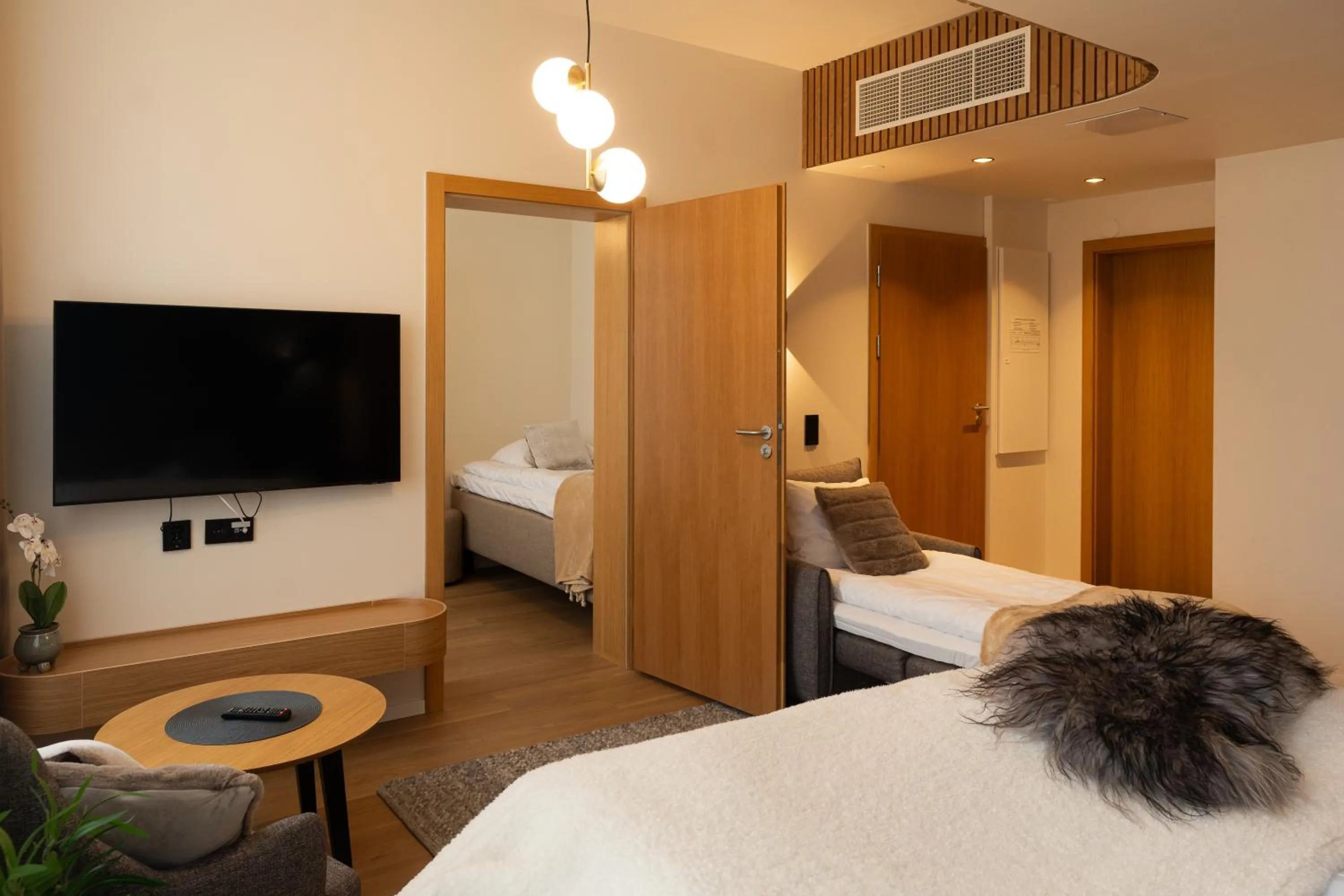 Bed in Postmaster Hotel