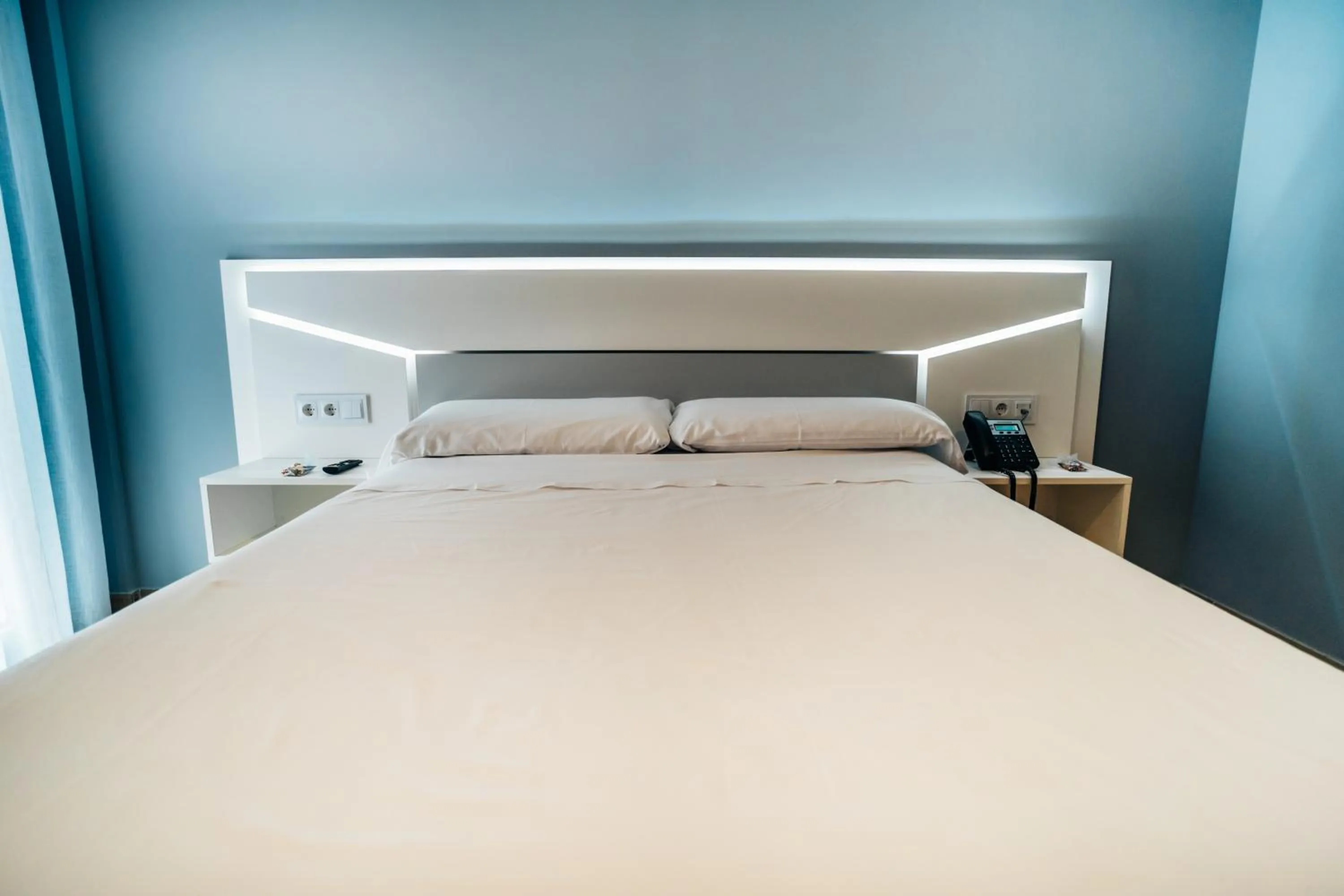 Bedroom, Bed in Arevalos Hotel