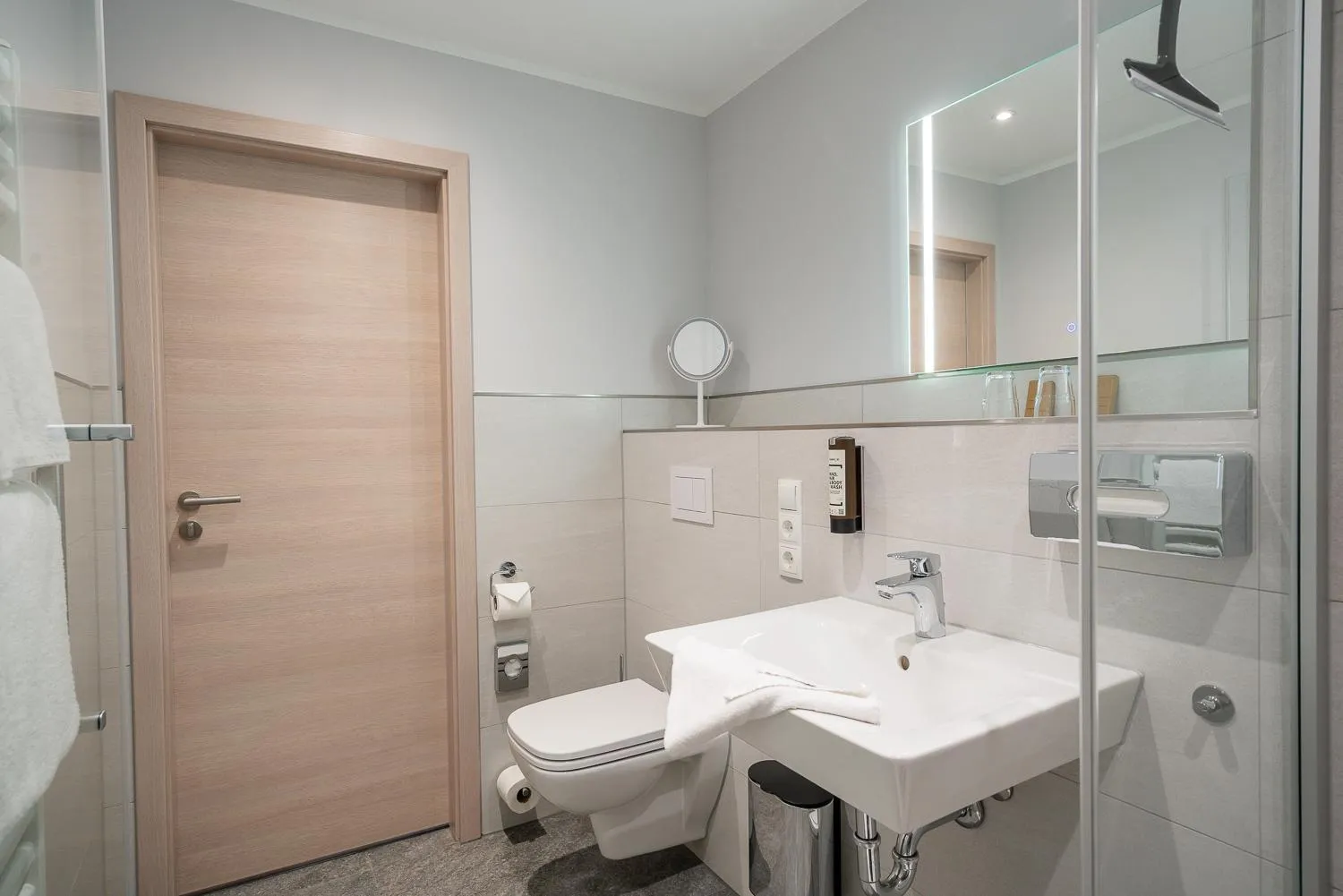 Shower in Hotel Ostseewoge