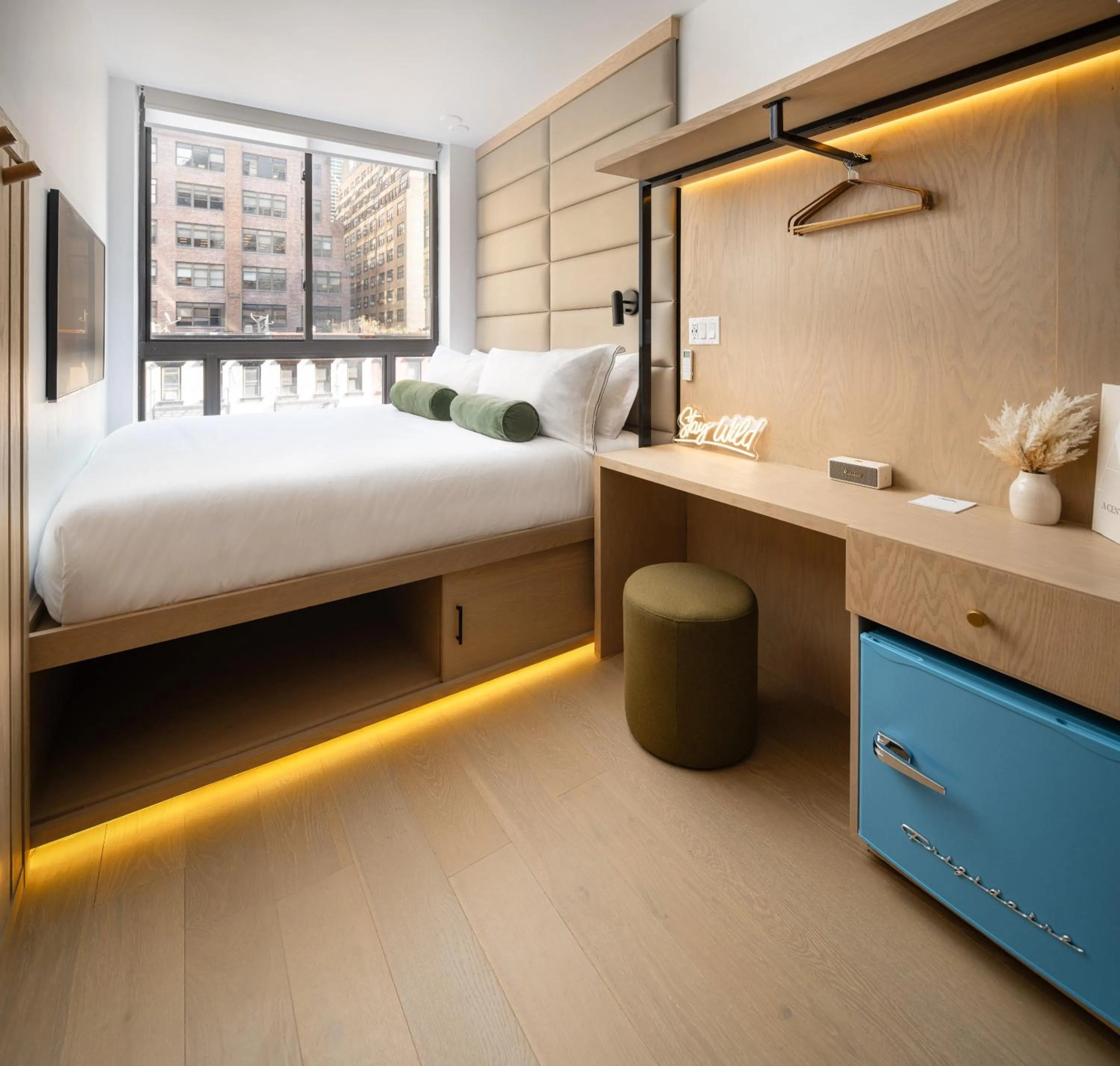 Bedroom, Bed in Little Charlie Hotel