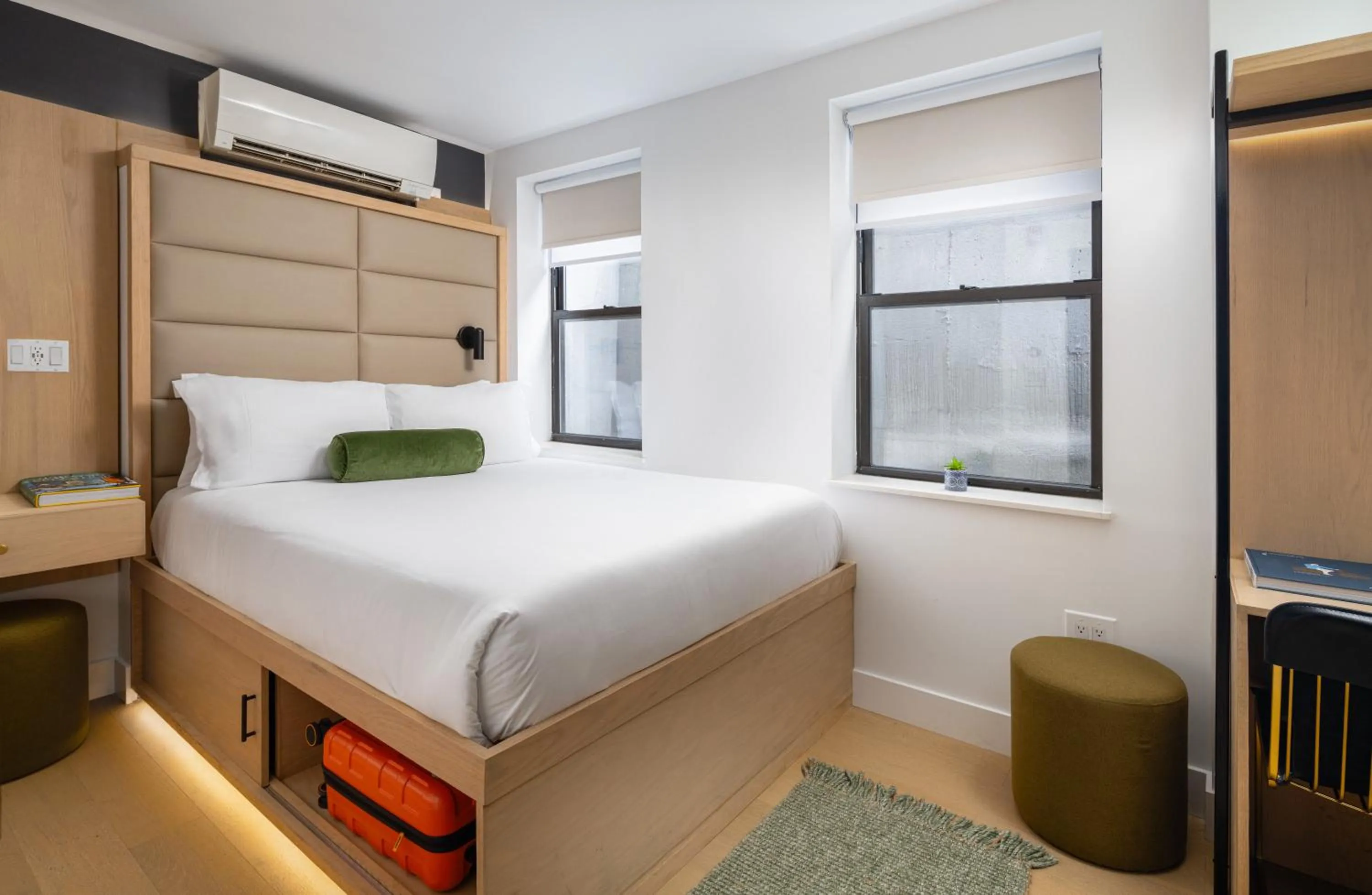 Bedroom, Bed in Little Charlie Hotel