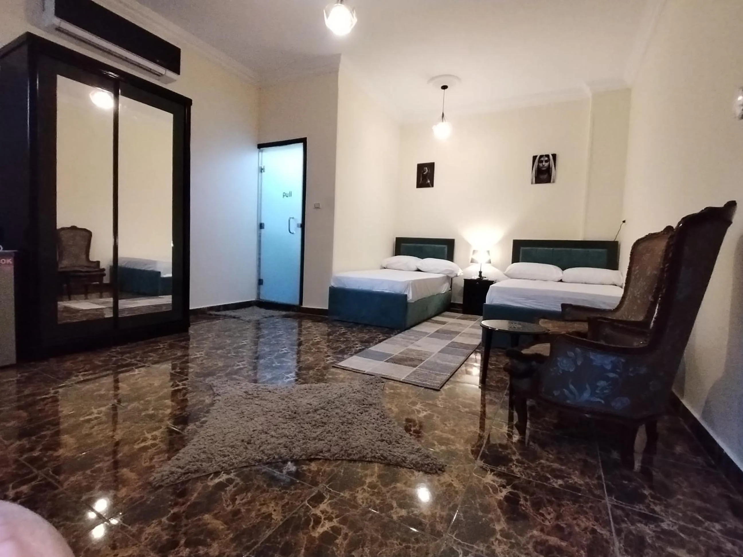 Photo of the whole room, Bed in El Khalil Pyramids View Inn