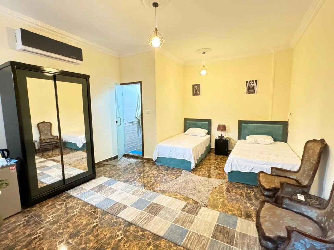 Photo of the whole room, Bed in El Khalil Pyramids View Inn