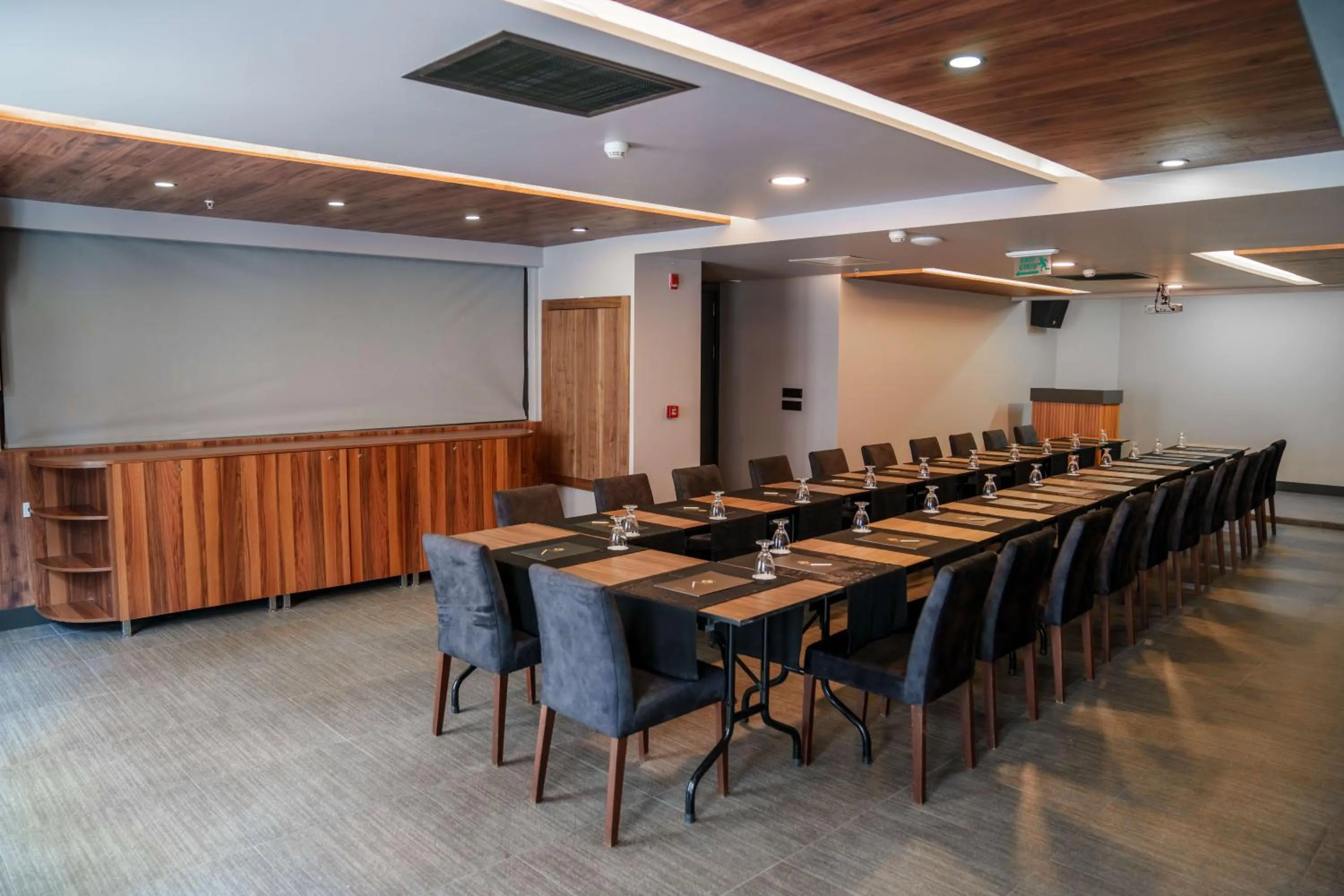 Meeting/conference room in SennaCity Hotel
