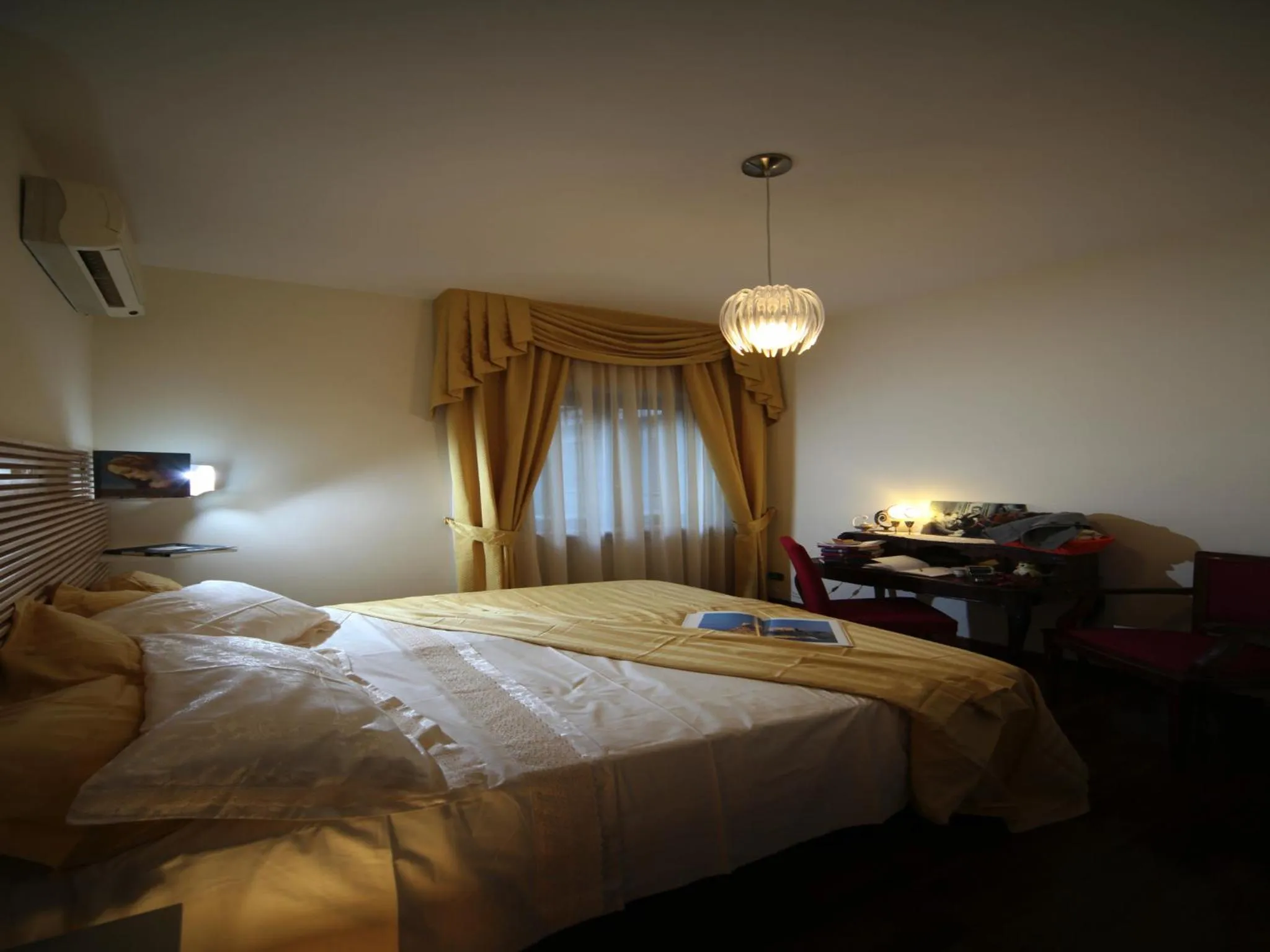 Bed in Napoli Porta Di Mare