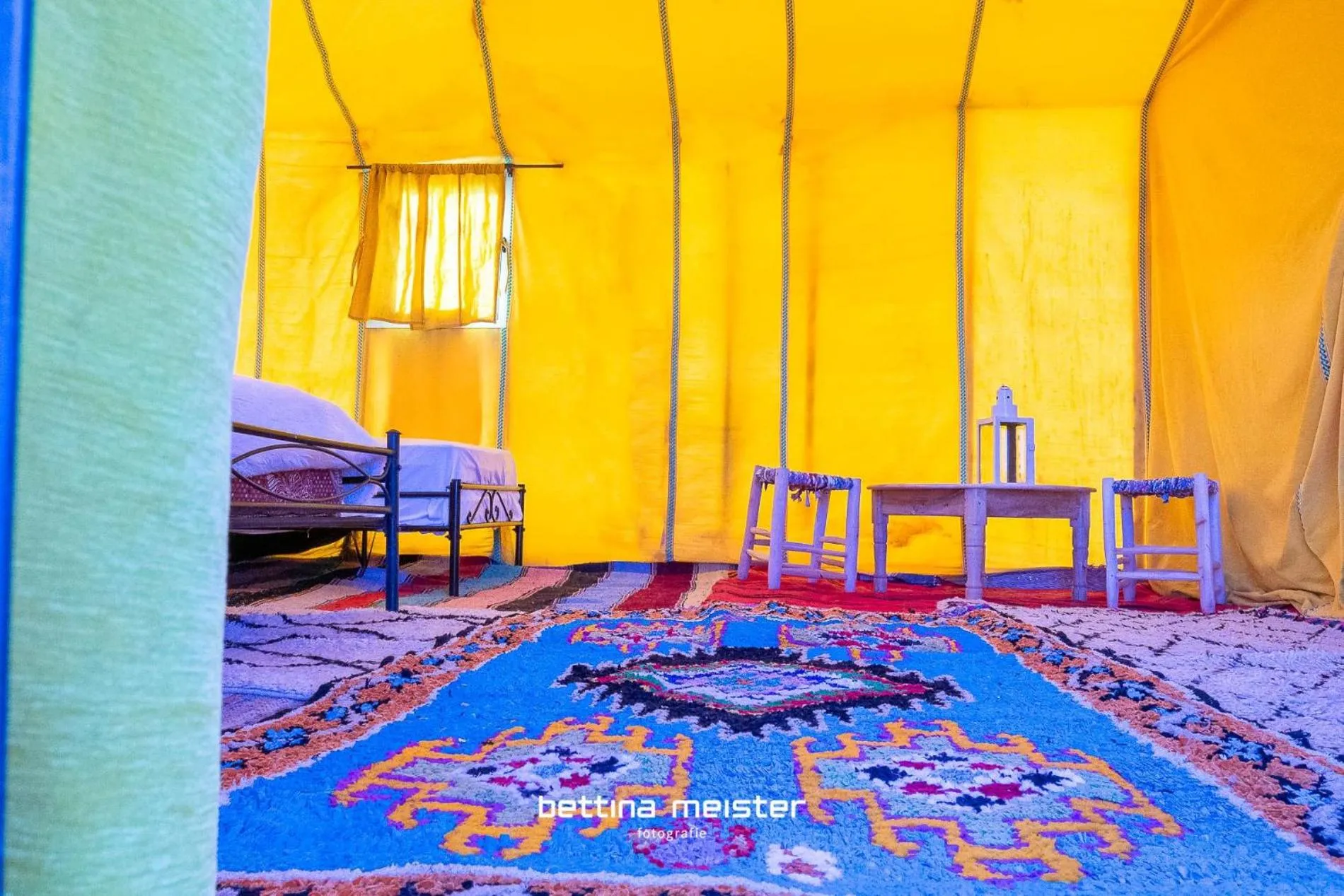 Bed in Tinfou desert camp
