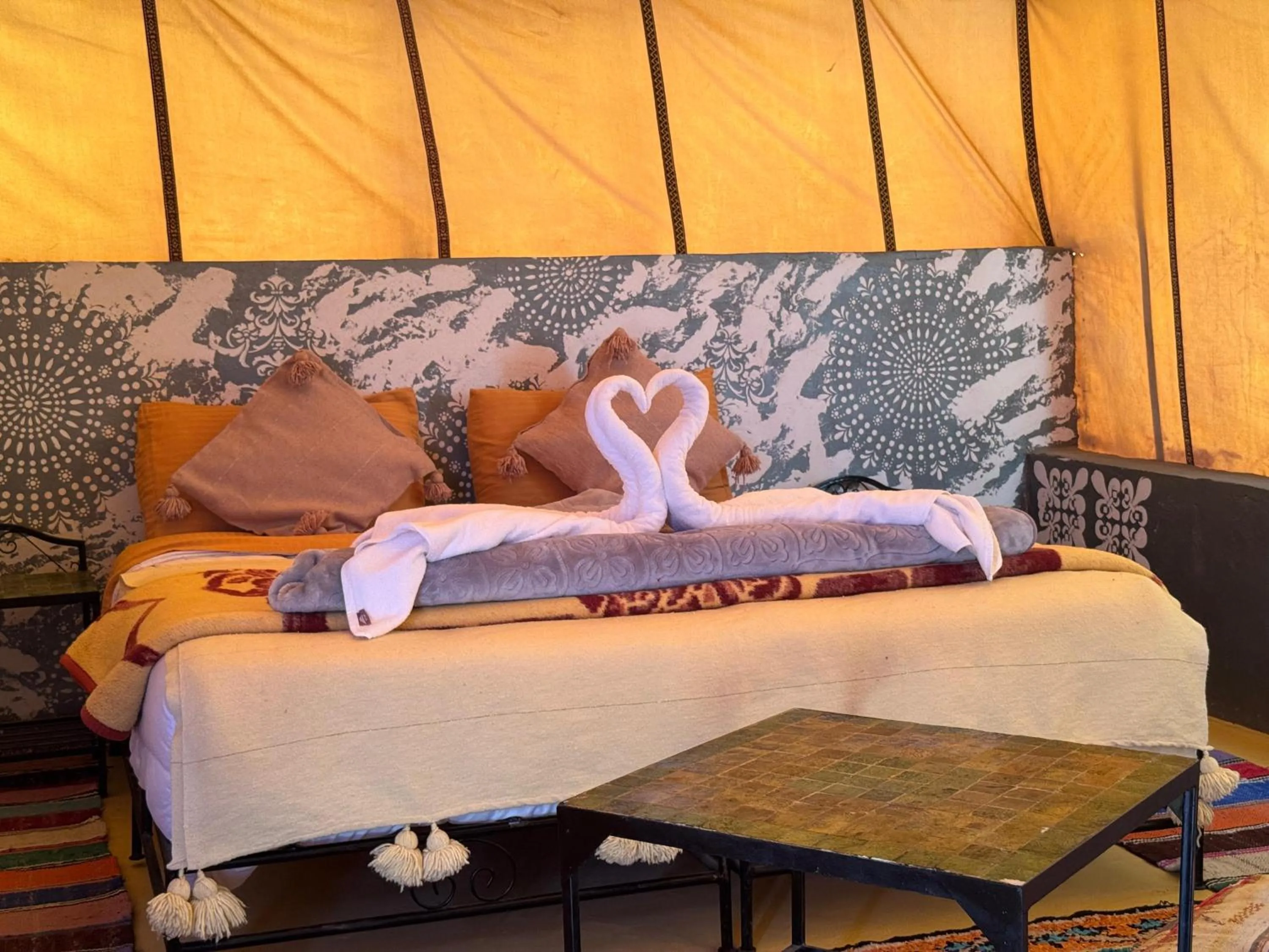 Bed in Tinfou desert camp