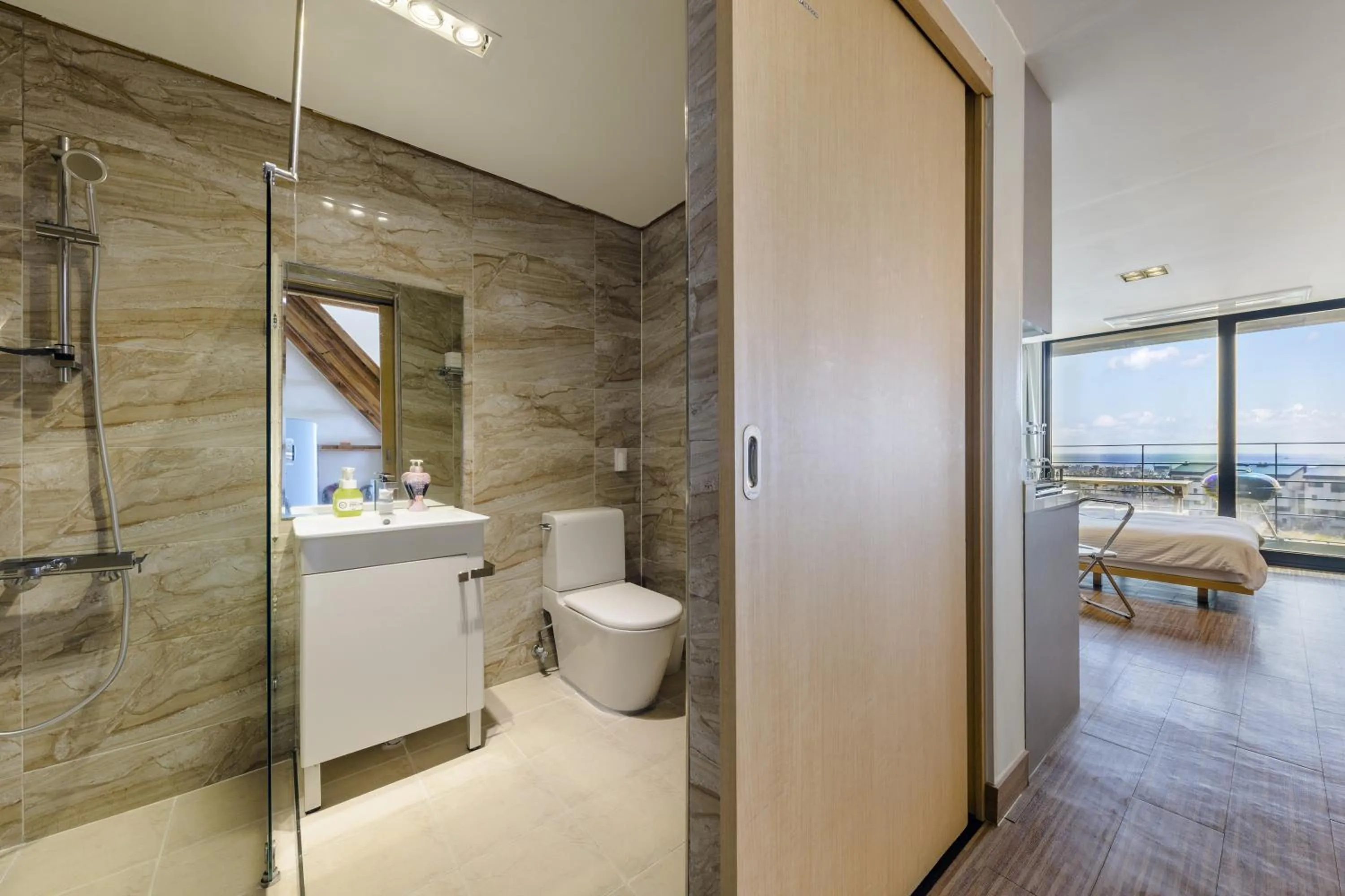 Bathroom in IRO Jeju