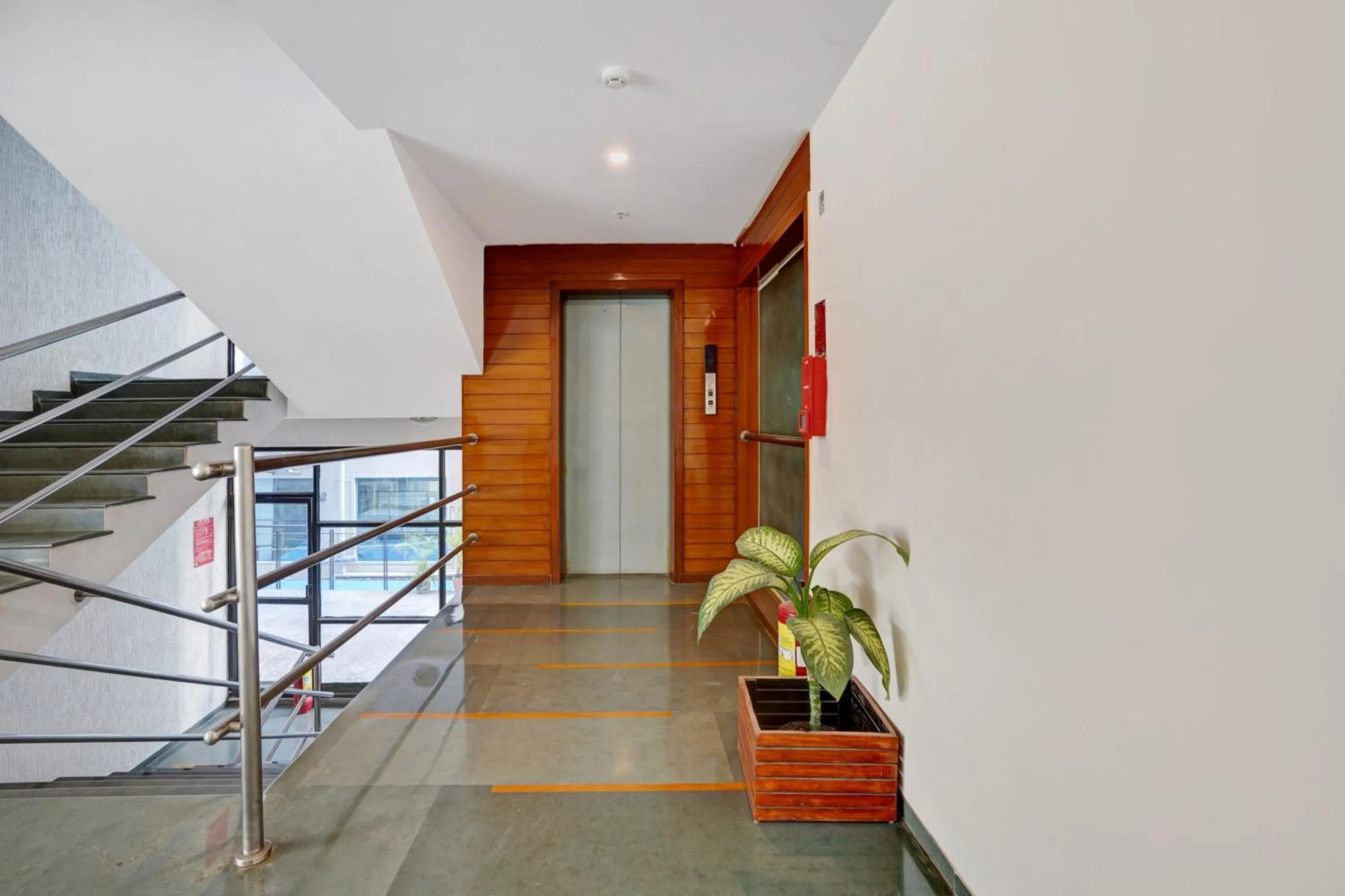 Lobby or reception in Astra Hotels & Suites - Marathalli