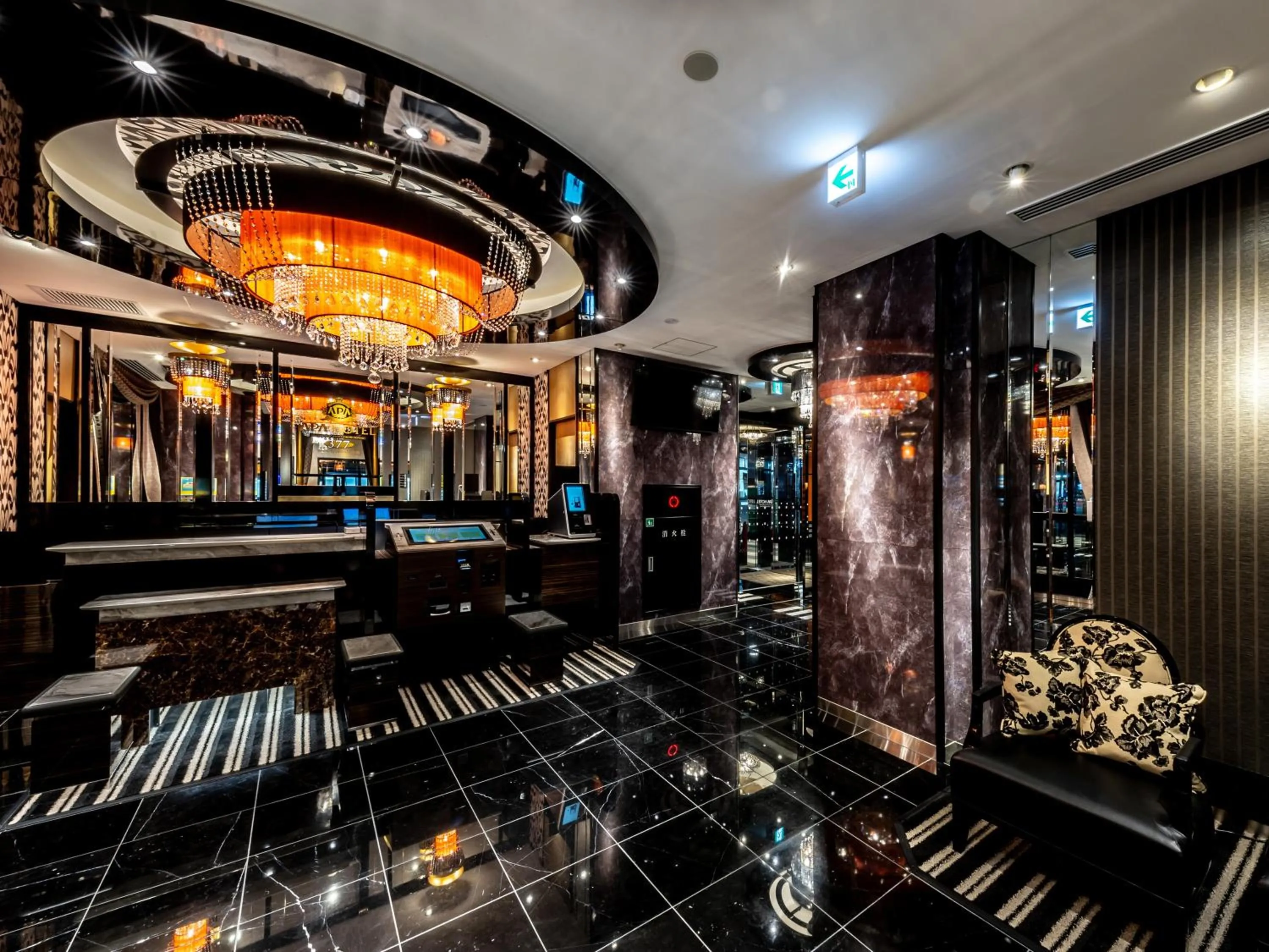 Lobby or reception in APA Hotel Kayabacho Hachobori Ekimae