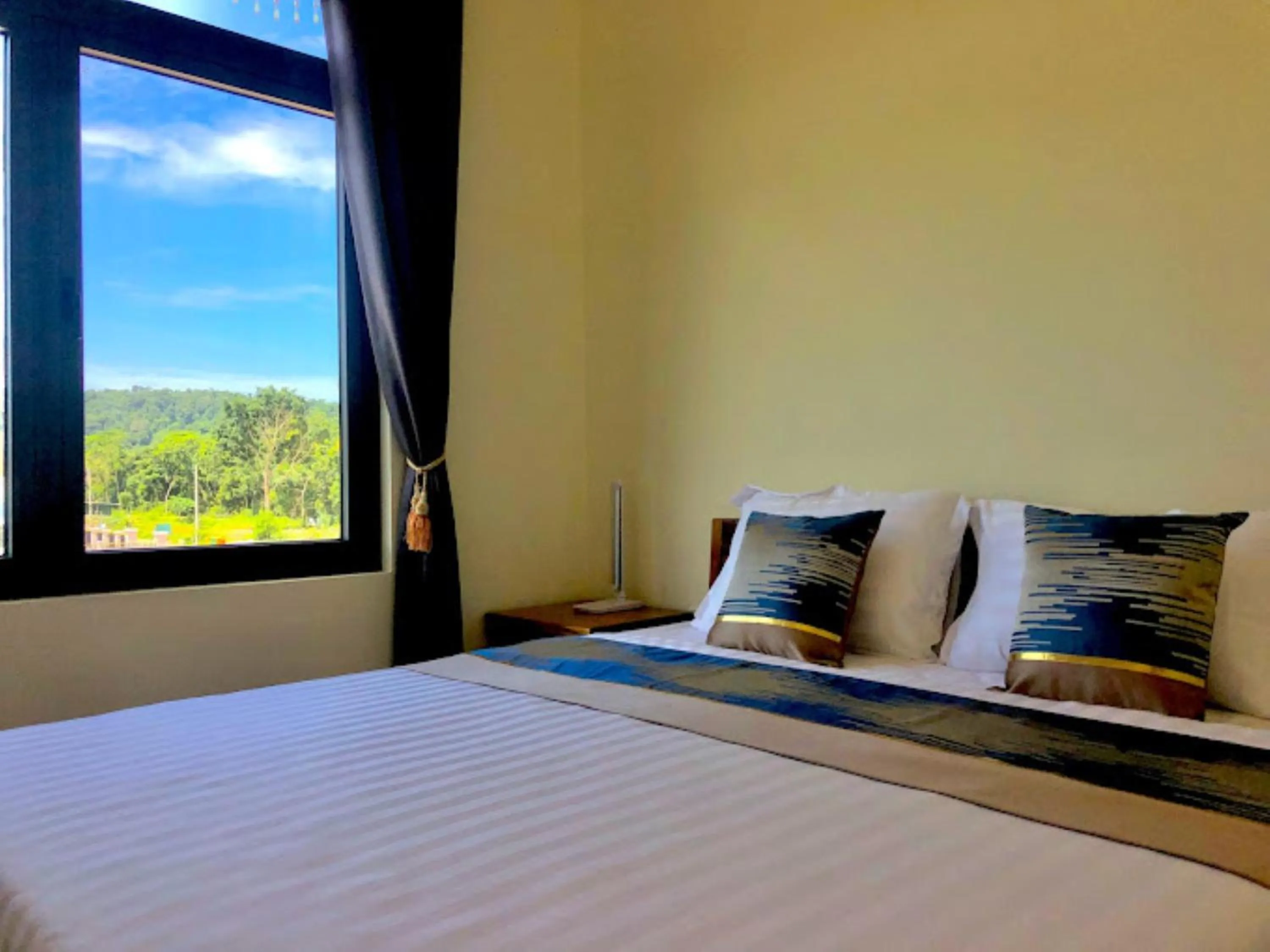 Photo of the whole room, Bed in Hoàng Đô Hotel