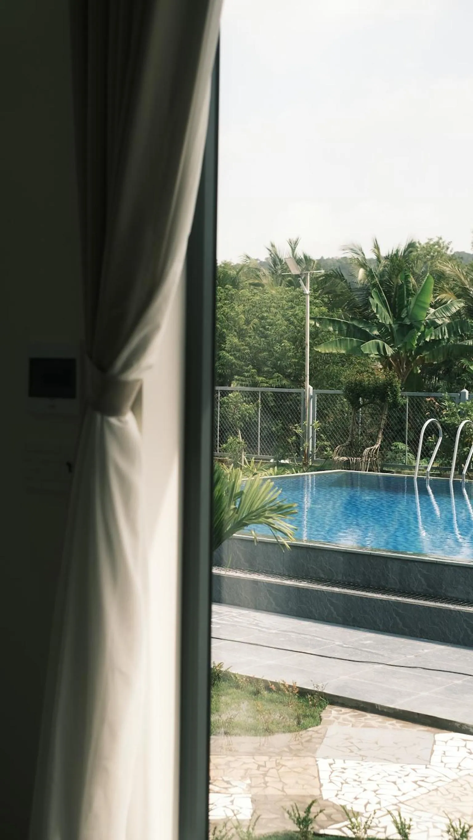 Swimming pool in Hoàng Đô Hotel