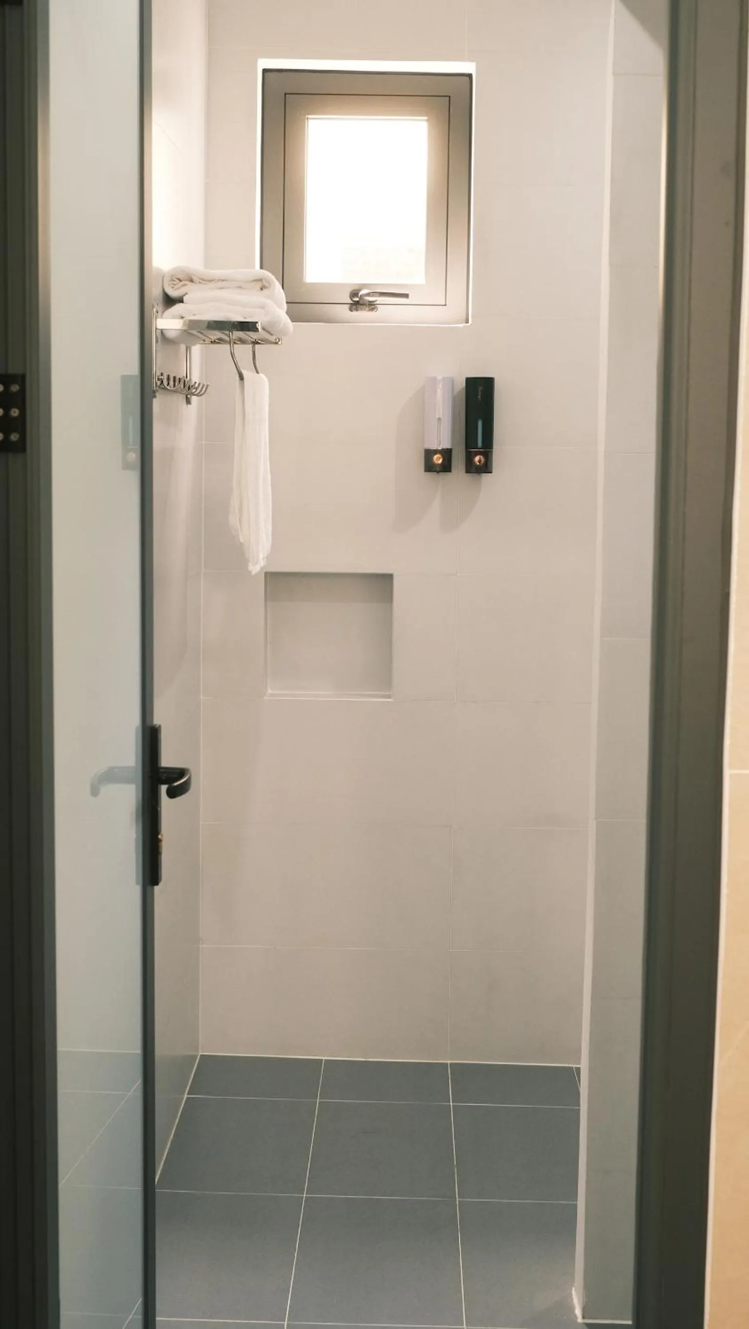 Shower in Hoàng Đô Hotel