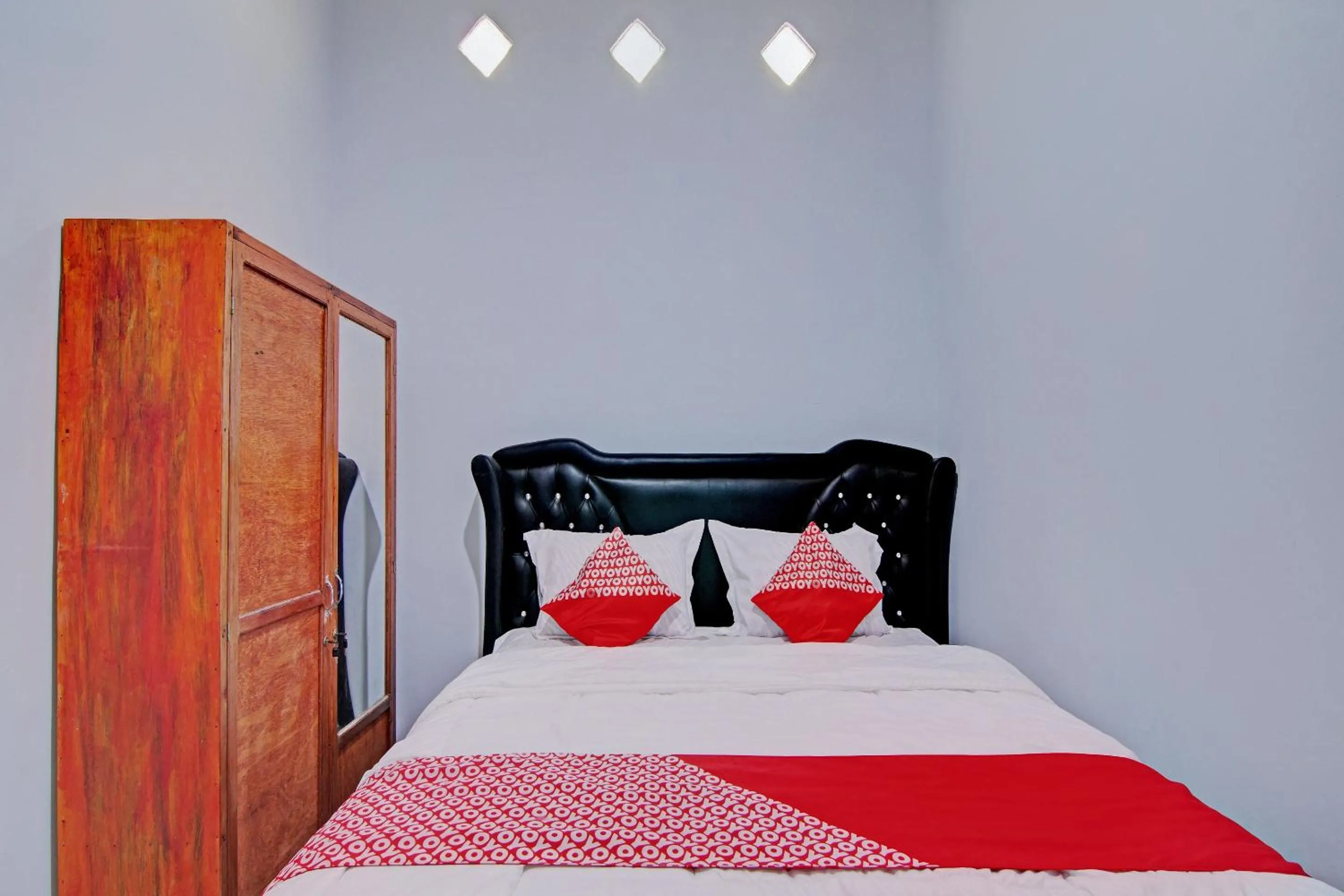 Bedroom in Hotel O Penginapan Sarinah SyariahNearRM Beringin Indah