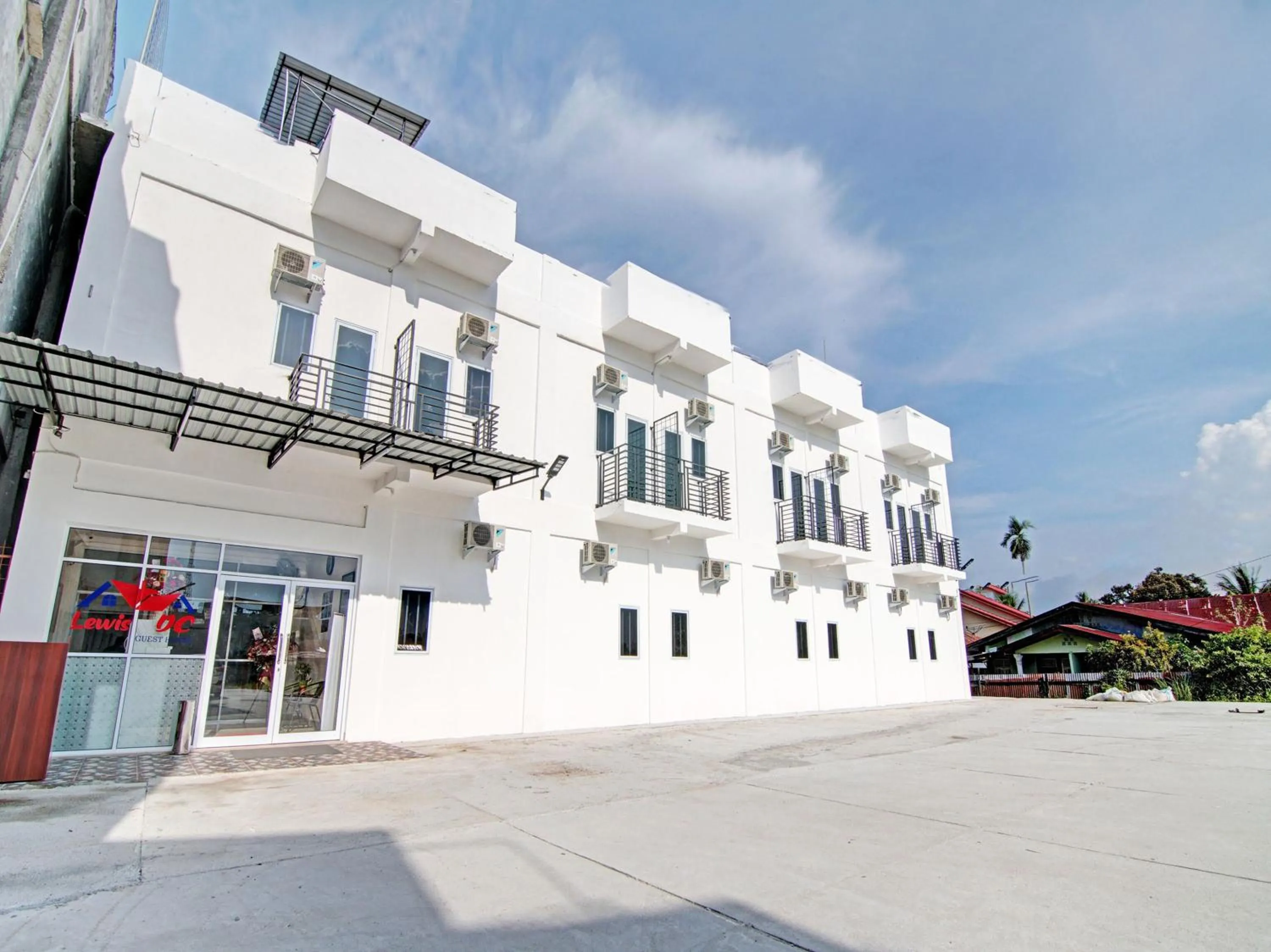 Hotel O Penginapan Sarinah SyariahNearRM Beringin Indah