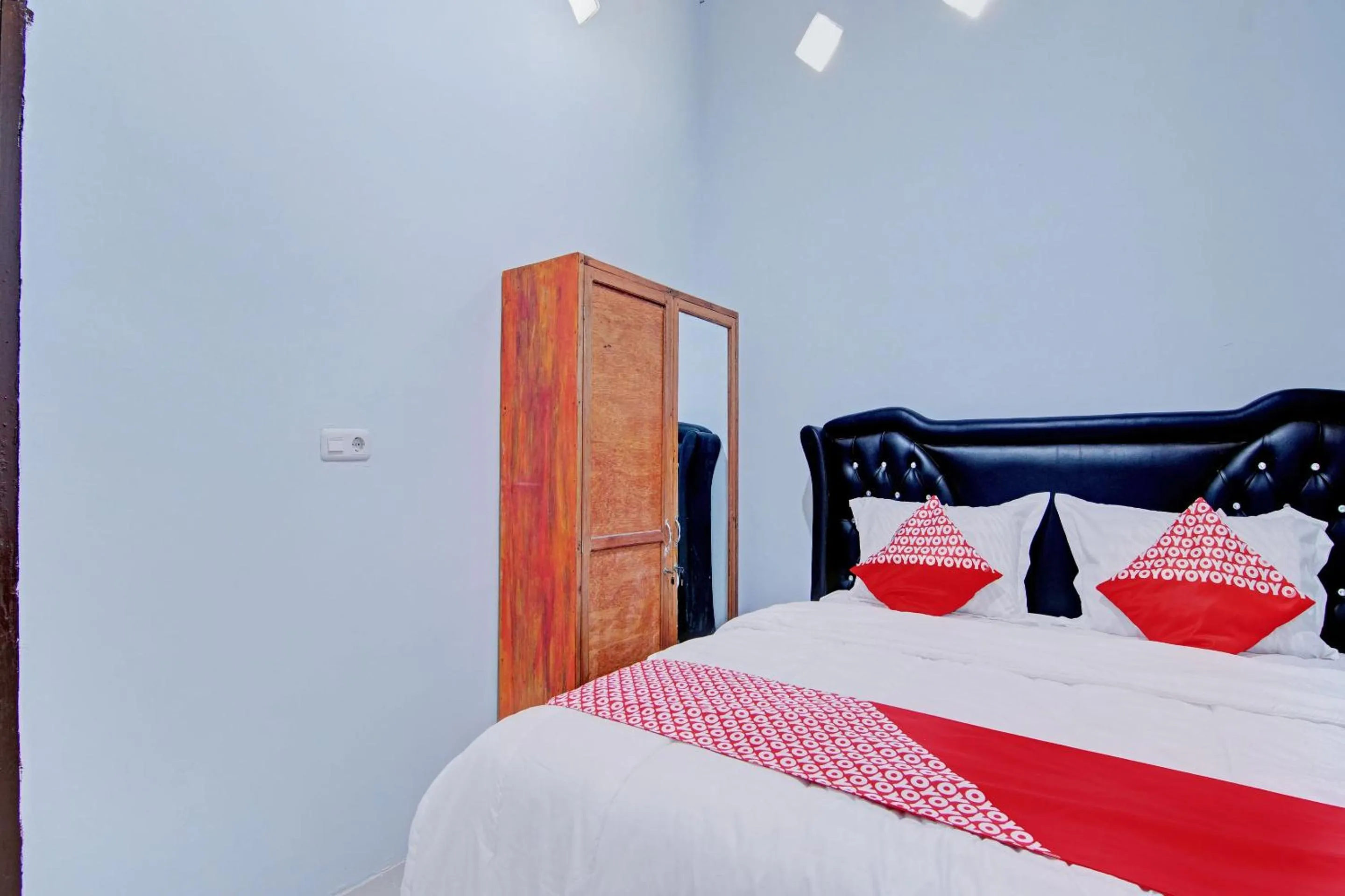 Bedroom in Hotel O Penginapan Sarinah SyariahNearRM Beringin Indah