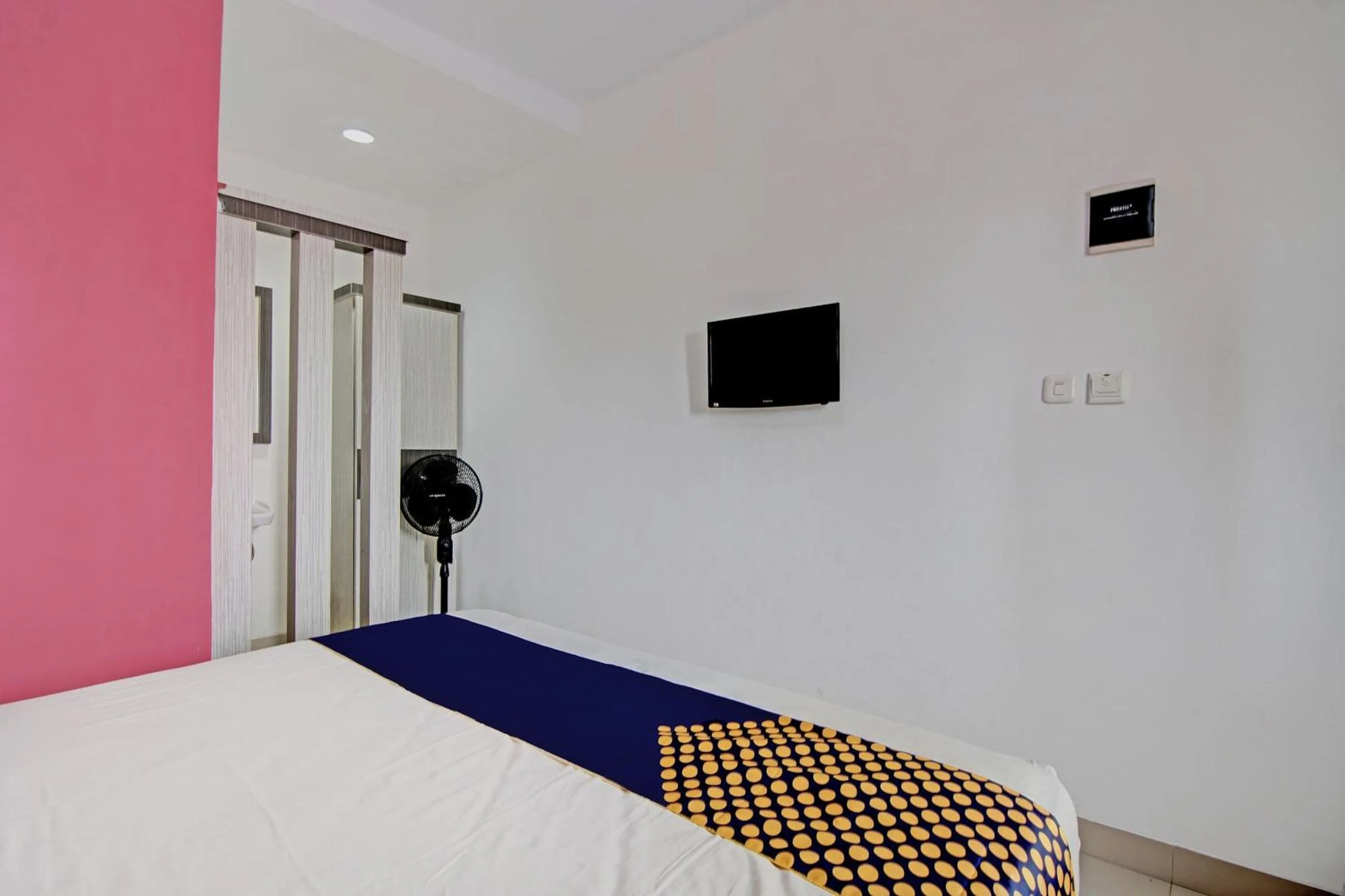 Bedroom, Bed in Hotel O Wisma Jaya SyariahNearRM Beringin Indah