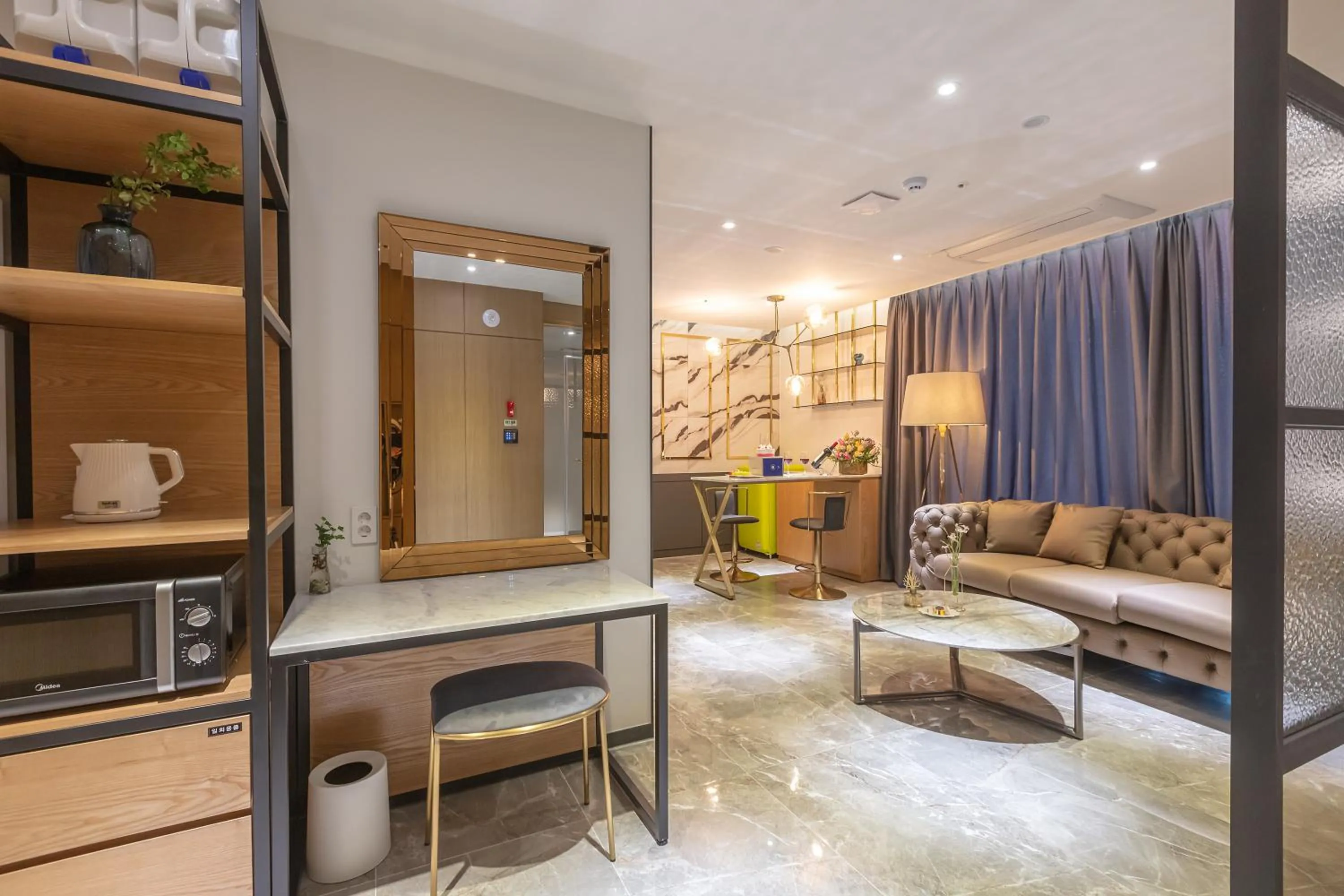 Seating area in NOMAD HOTEL