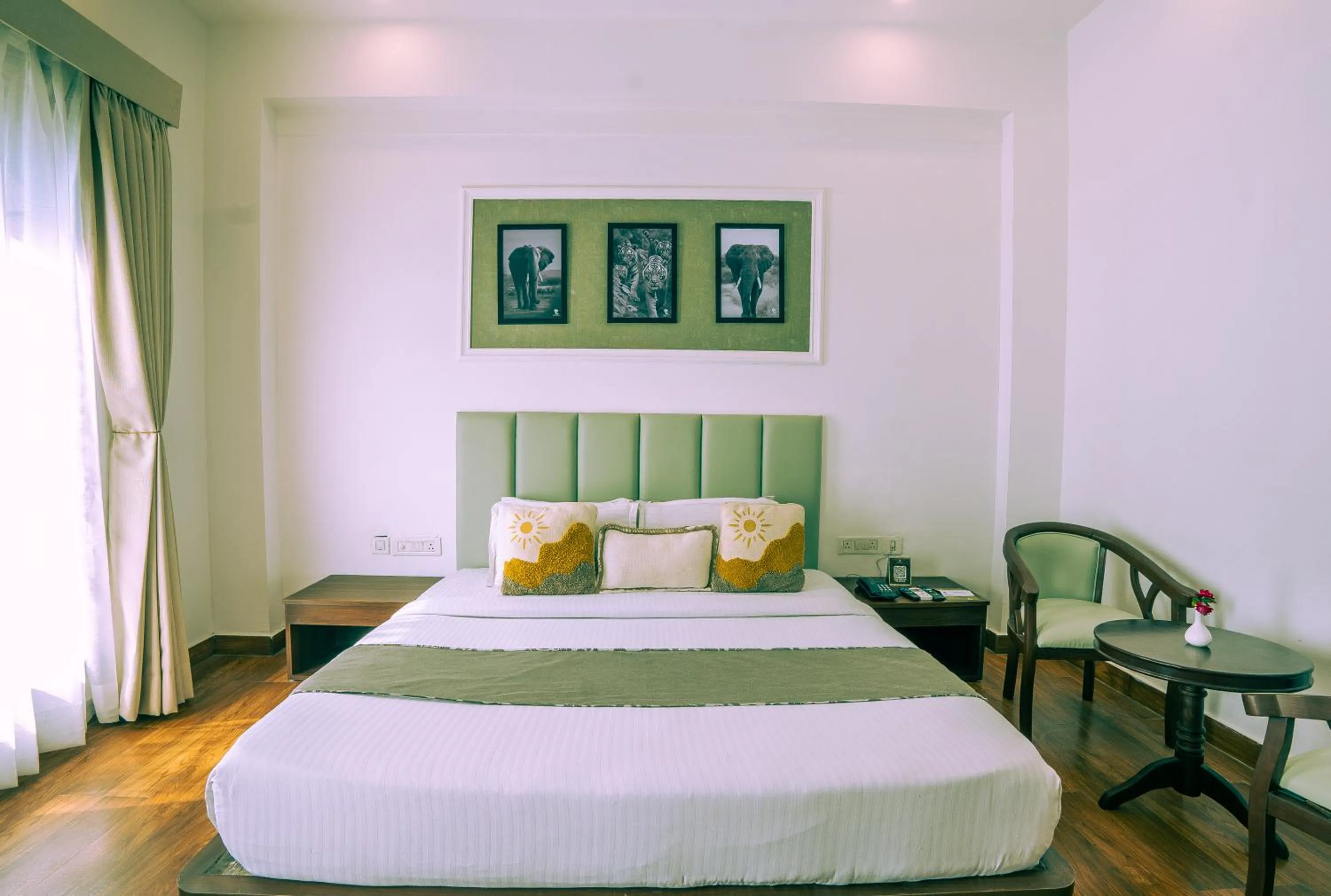 Bedroom, Bed in Corbett Tusker Trail