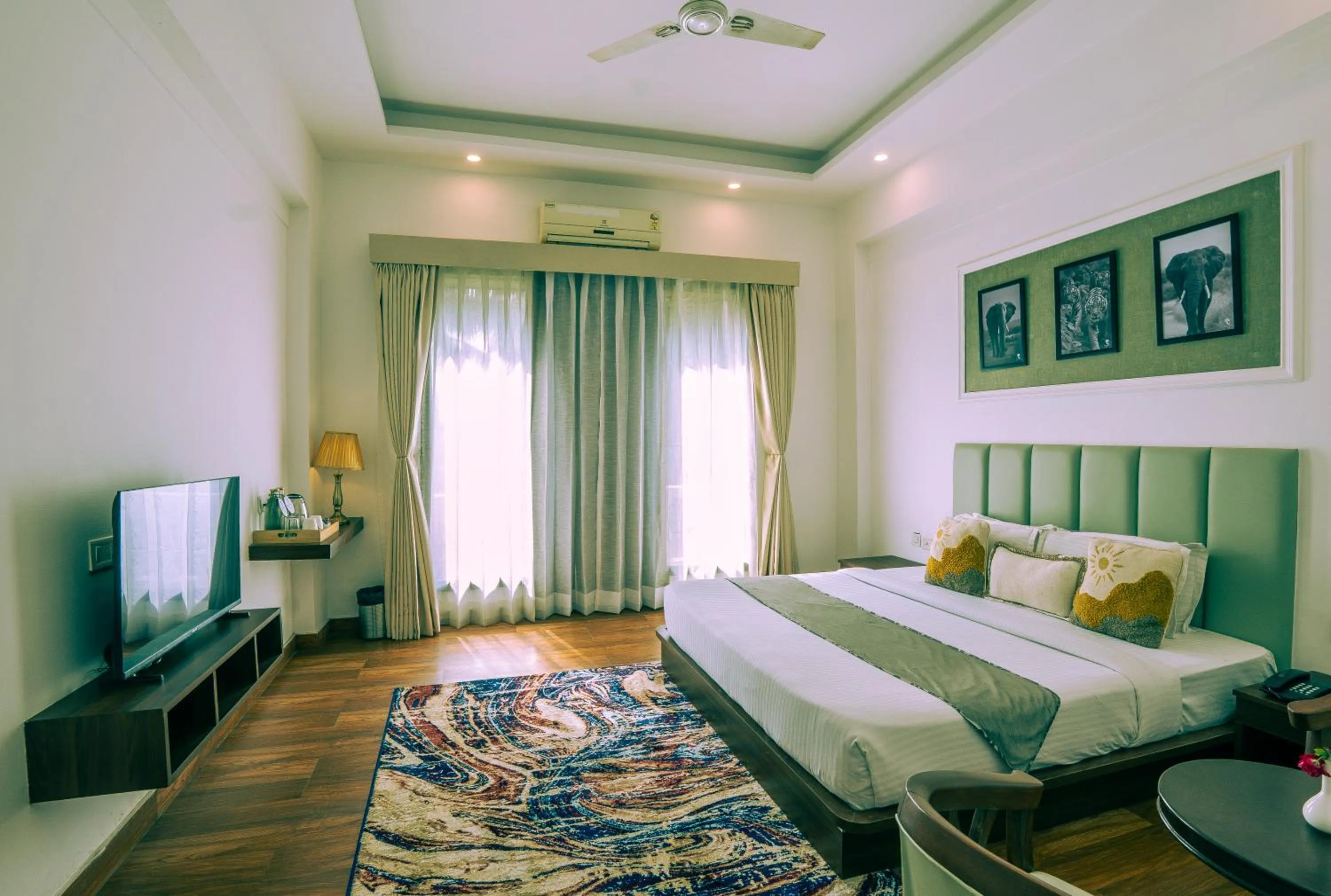 Bedroom, Bed in Corbett Tusker Trail