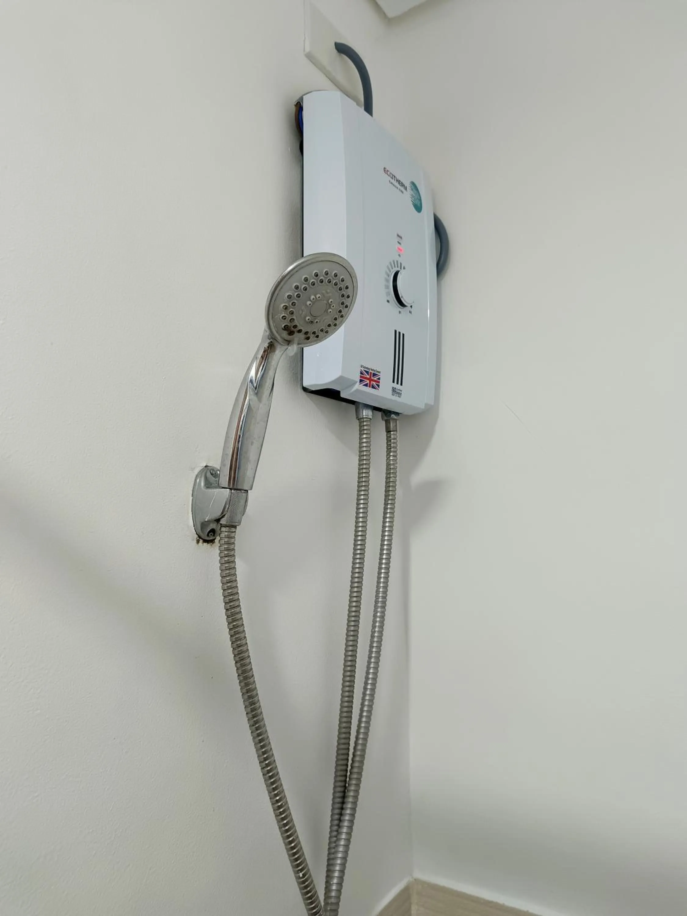 Happy Stays B - End Unit Greenery View at SMDC Hope Residences